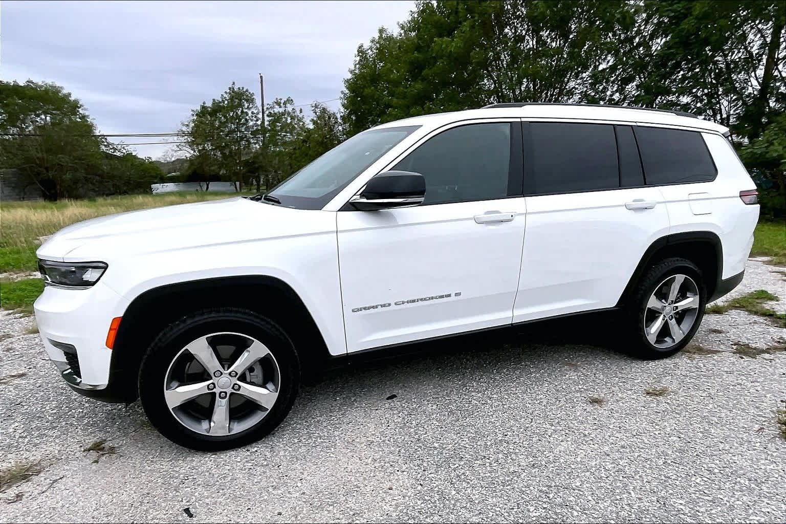 Thumbnail: 2021 Jeep Grand Cherokee L - 3