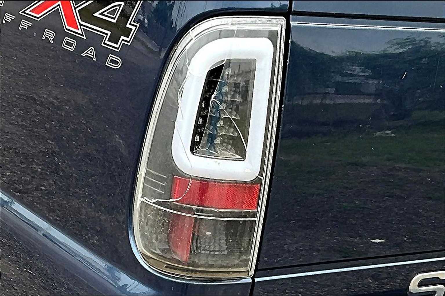 Thumbnail: 2015 Ford F-350 - 27