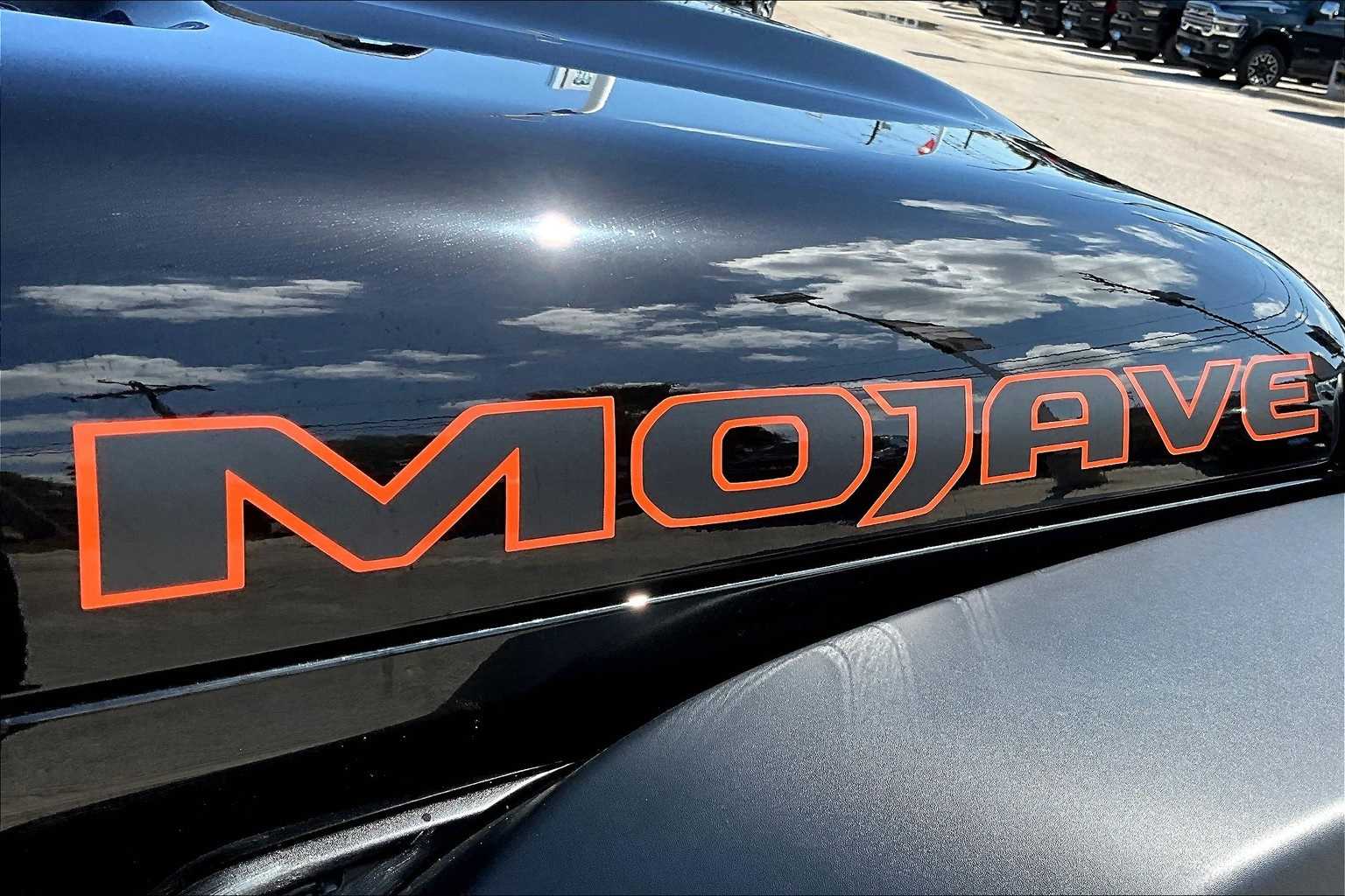 Thumbnail: 2025 Jeep Gladiator - 7