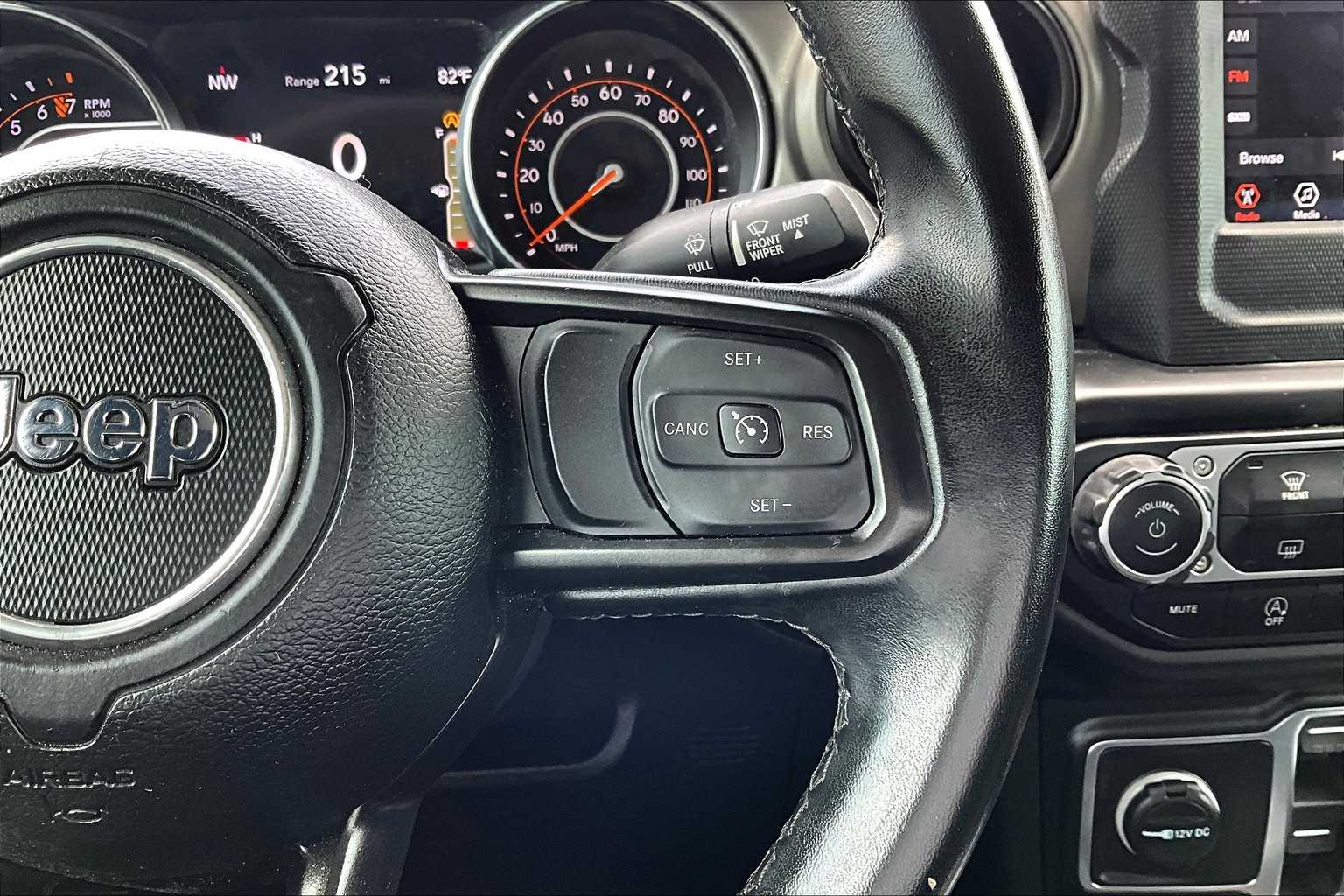 2021 Jeep Gladiator Sport 25