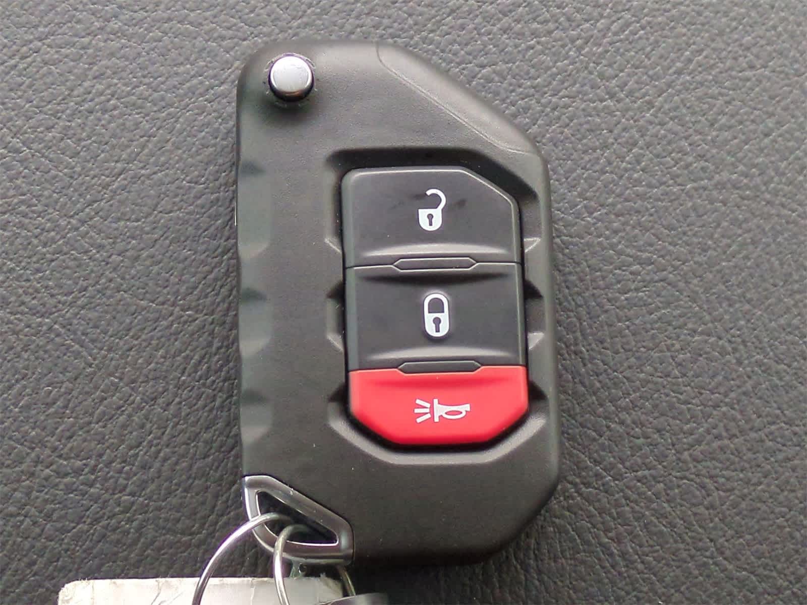 Thumbnail: 2025 Jeep Gladiator - 36