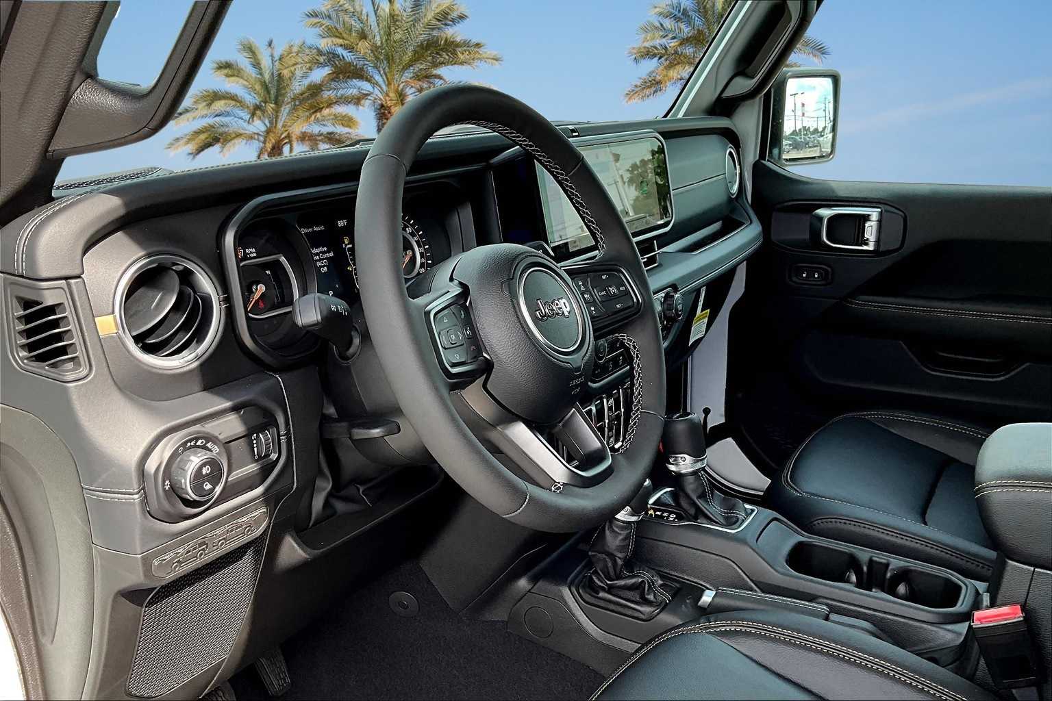 Thumbnail: 2025 Jeep Gladiator - 2