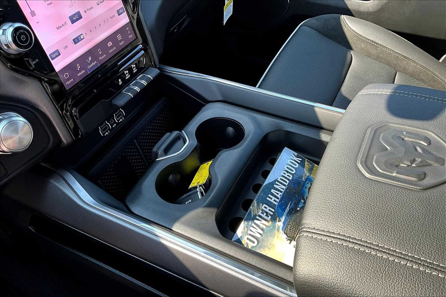 Thumbnail: 2026 RAM 1500 - 17