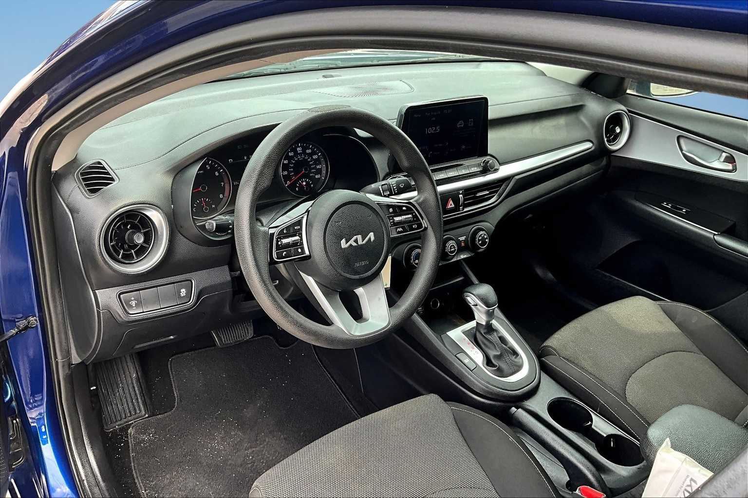 Thumbnail: 2022 Kia Forte - 2