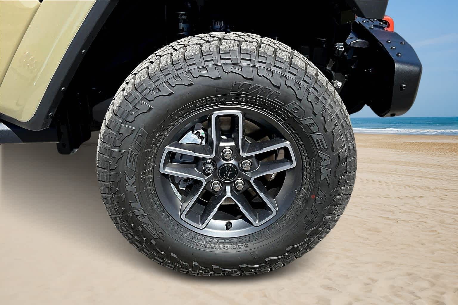 Thumbnail: 2025 Jeep Gladiator - 8