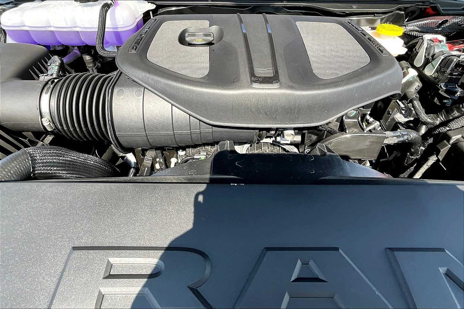 Thumbnail: 2026 RAM 1500 - 9