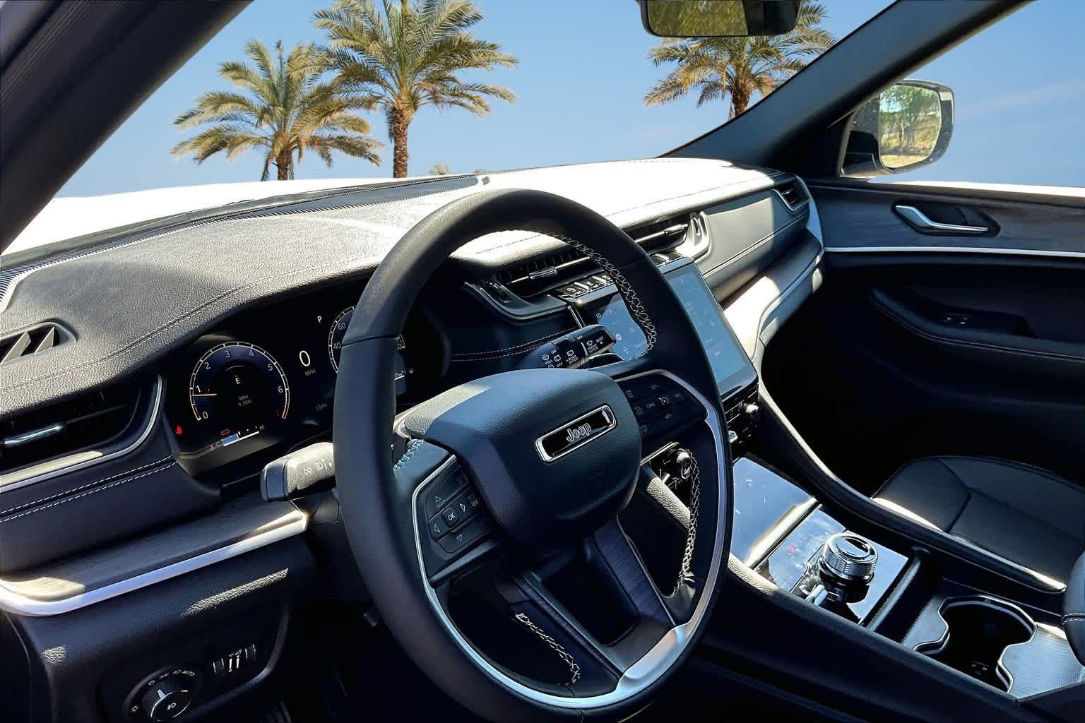 Thumbnail: 2025 Jeep Grand Cherokee - 2