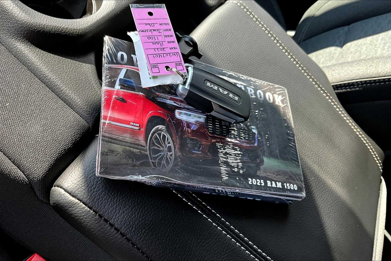 Thumbnail: 2025 RAM 1500 - 19