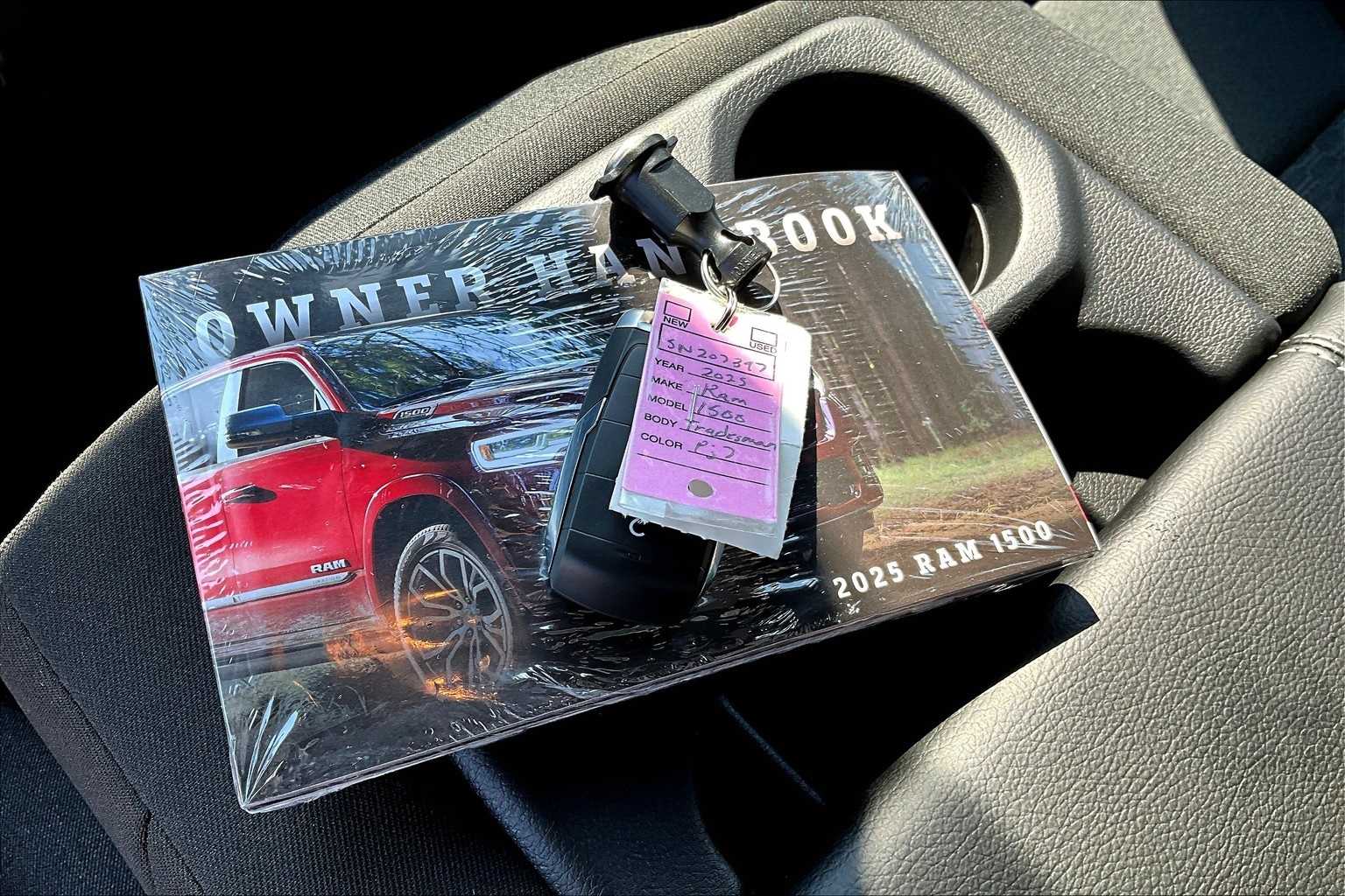 Thumbnail: 2025 RAM 1500 - 19