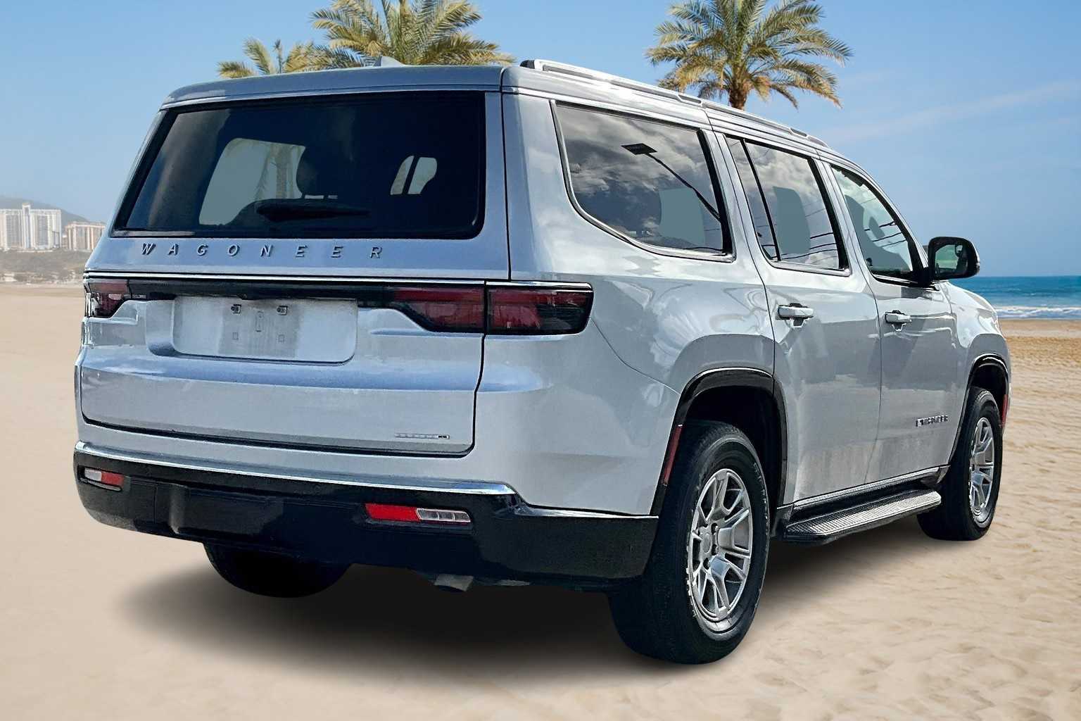 Thumbnail: 2022 Jeep Wagoneer - 22