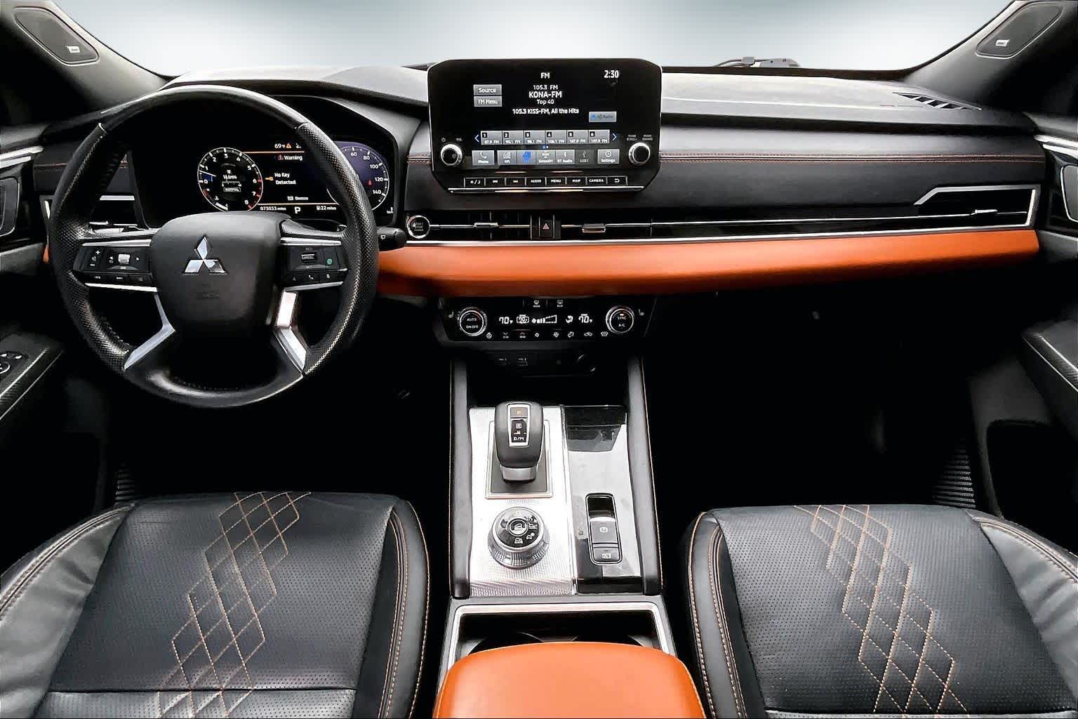 Thumbnail: 2022 Mitsubishi Outlander - 8