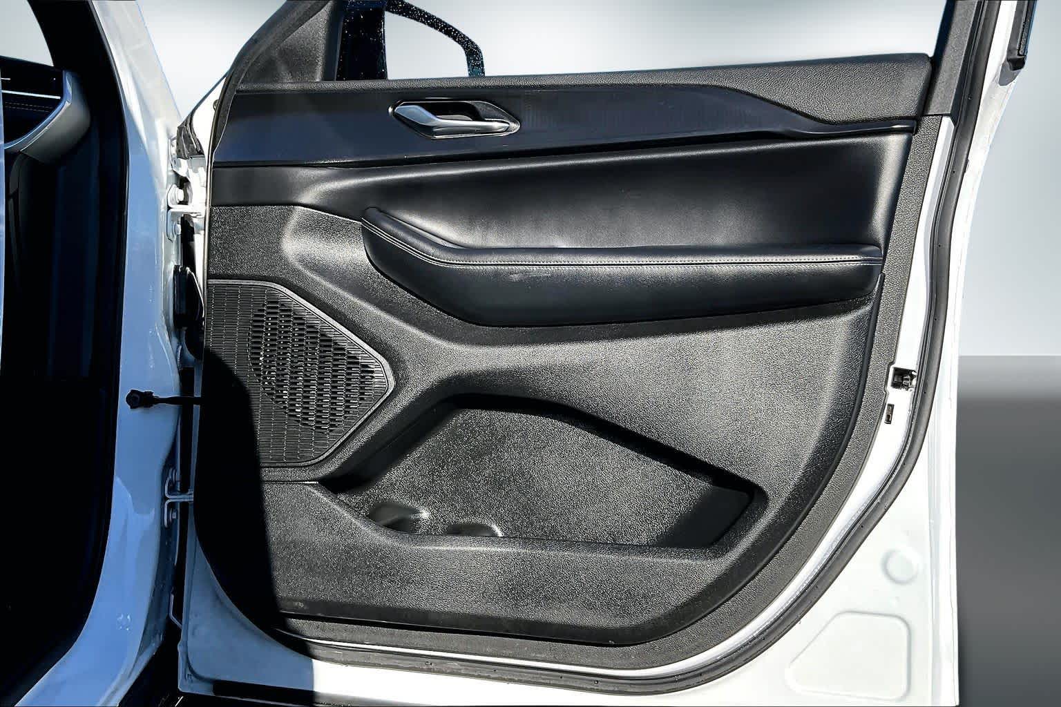 Thumbnail: 2024 Jeep Grand Cherokee L - 28