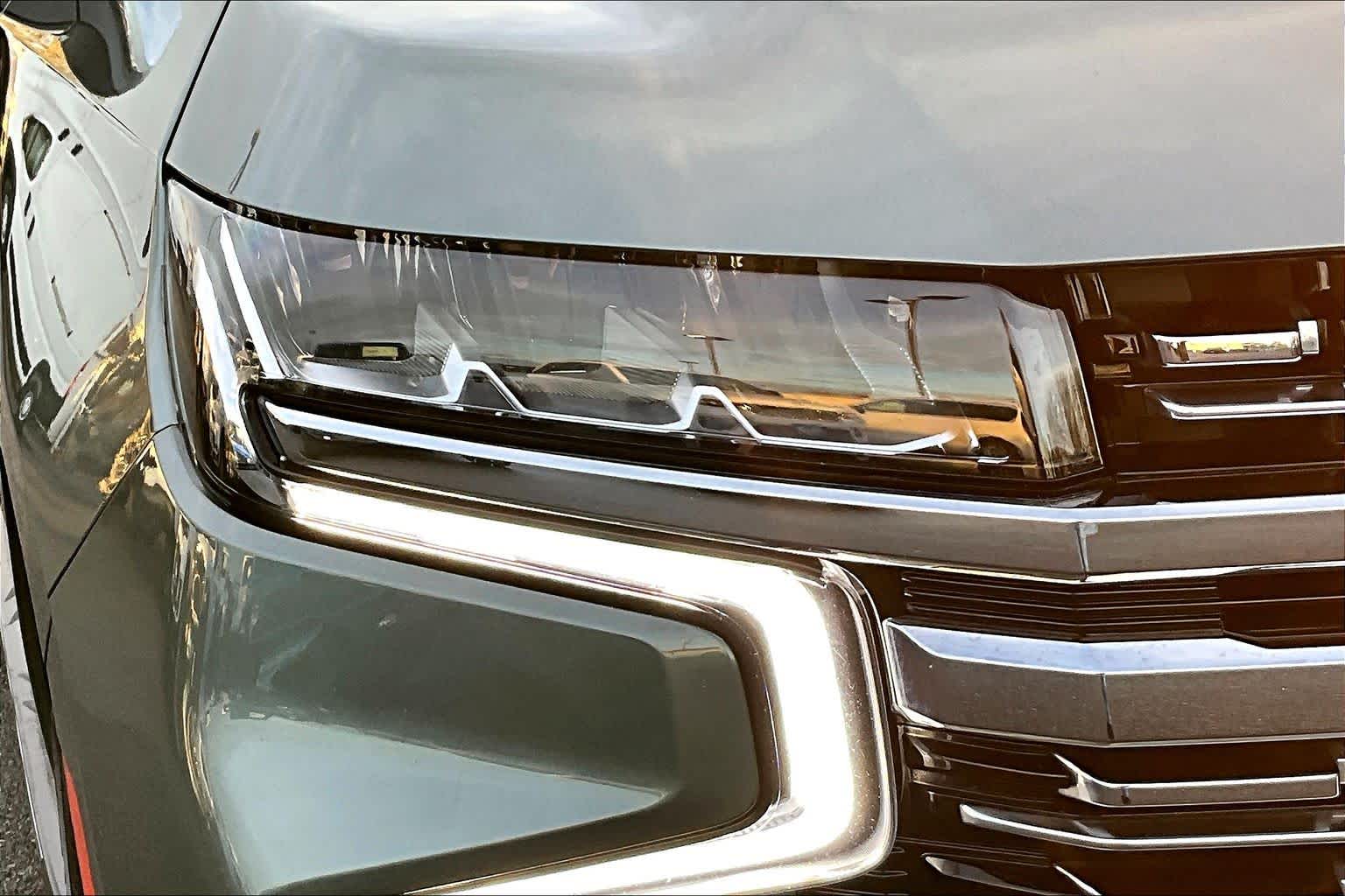 Thumbnail: 2023 Chevrolet Suburban - 33