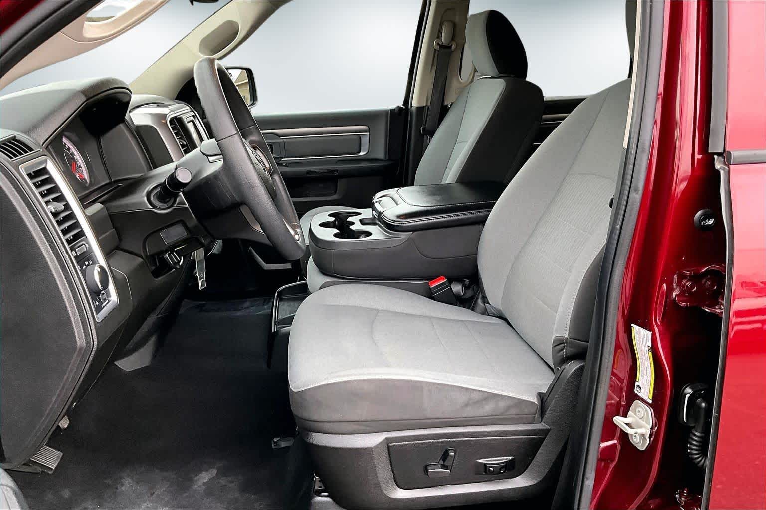 Thumbnail: 2023 RAM 1500 Classic - 11