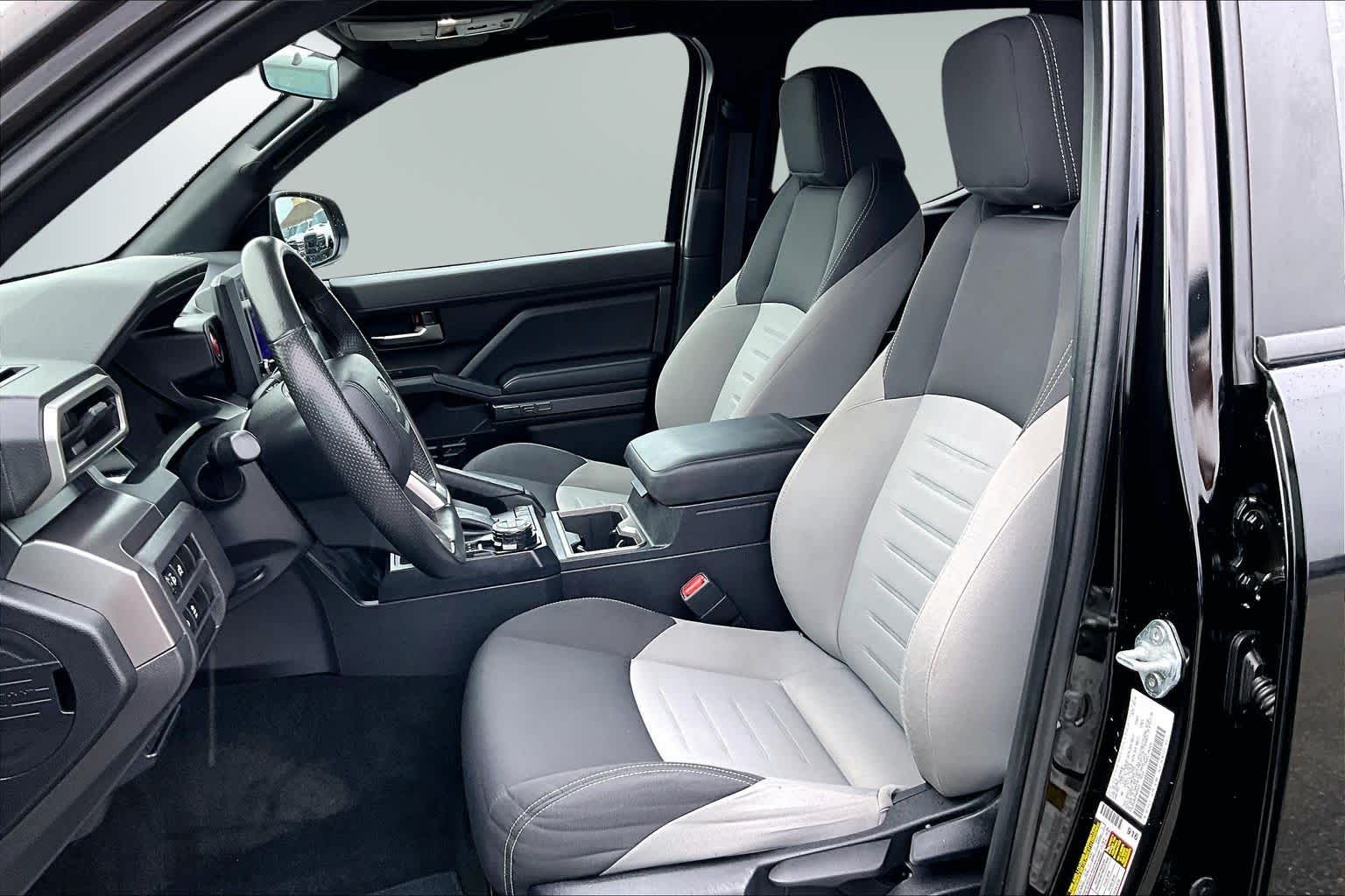 Thumbnail: 2024 Toyota Tacoma - 10