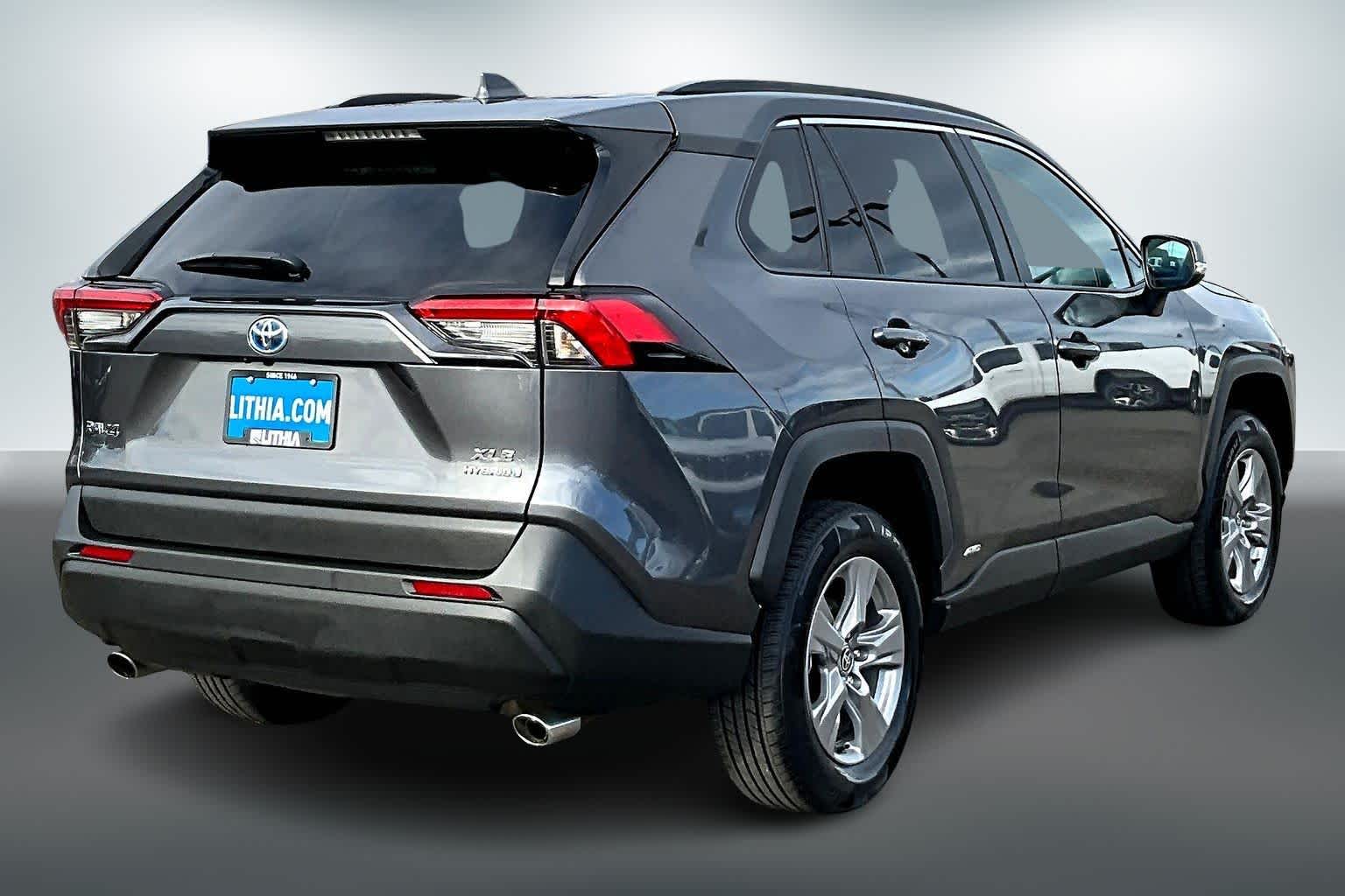 Thumbnail: 2024 Toyota RAV4 - 22