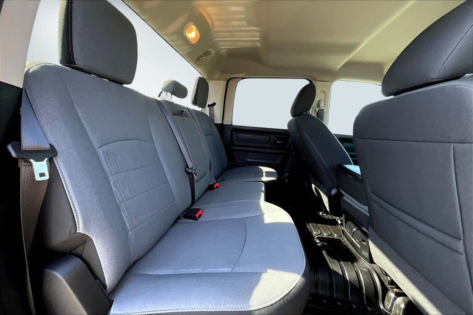 Thumbnail: 2021 RAM 1500 Classic - 30