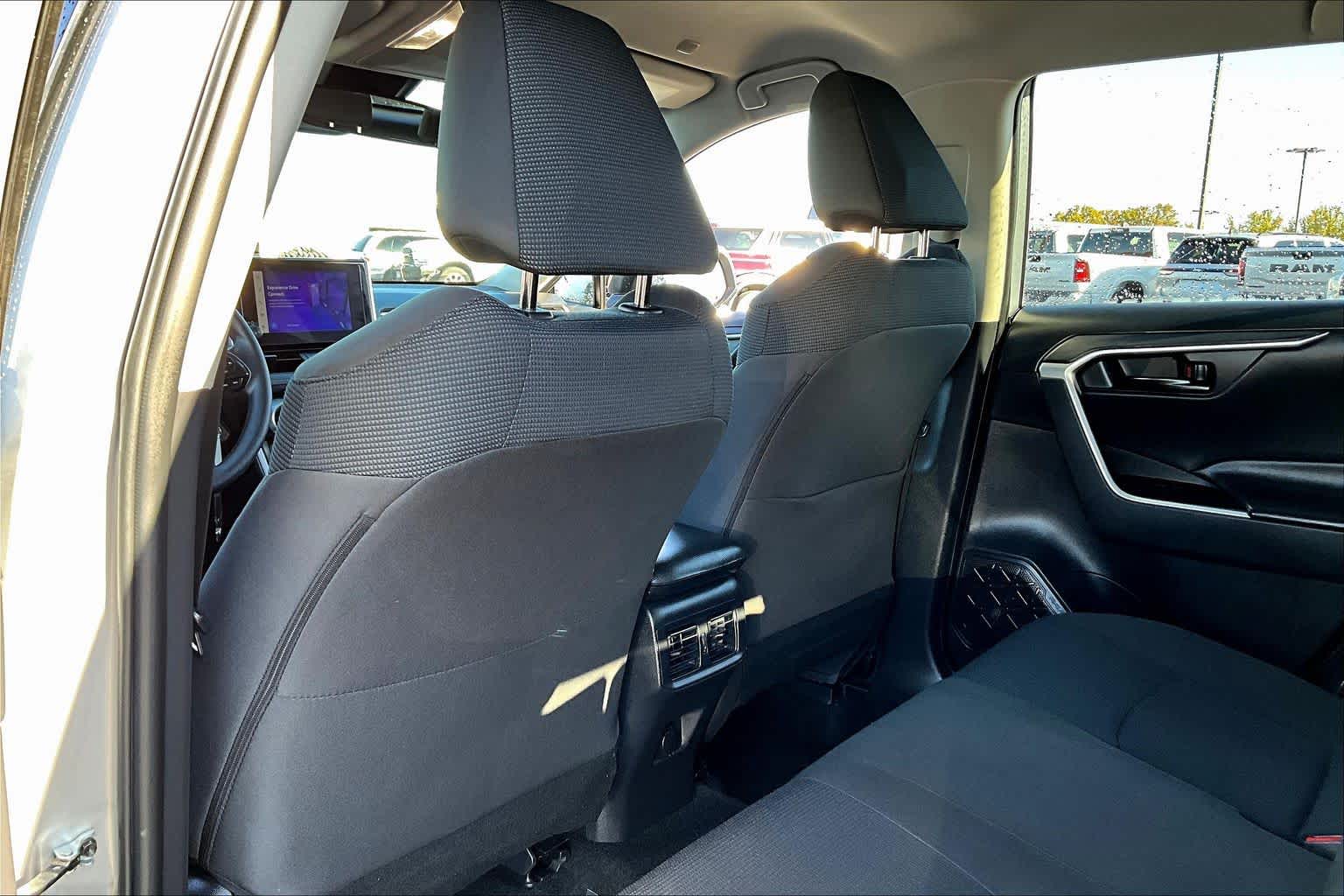 Thumbnail: 2024 Toyota RAV4 - 12