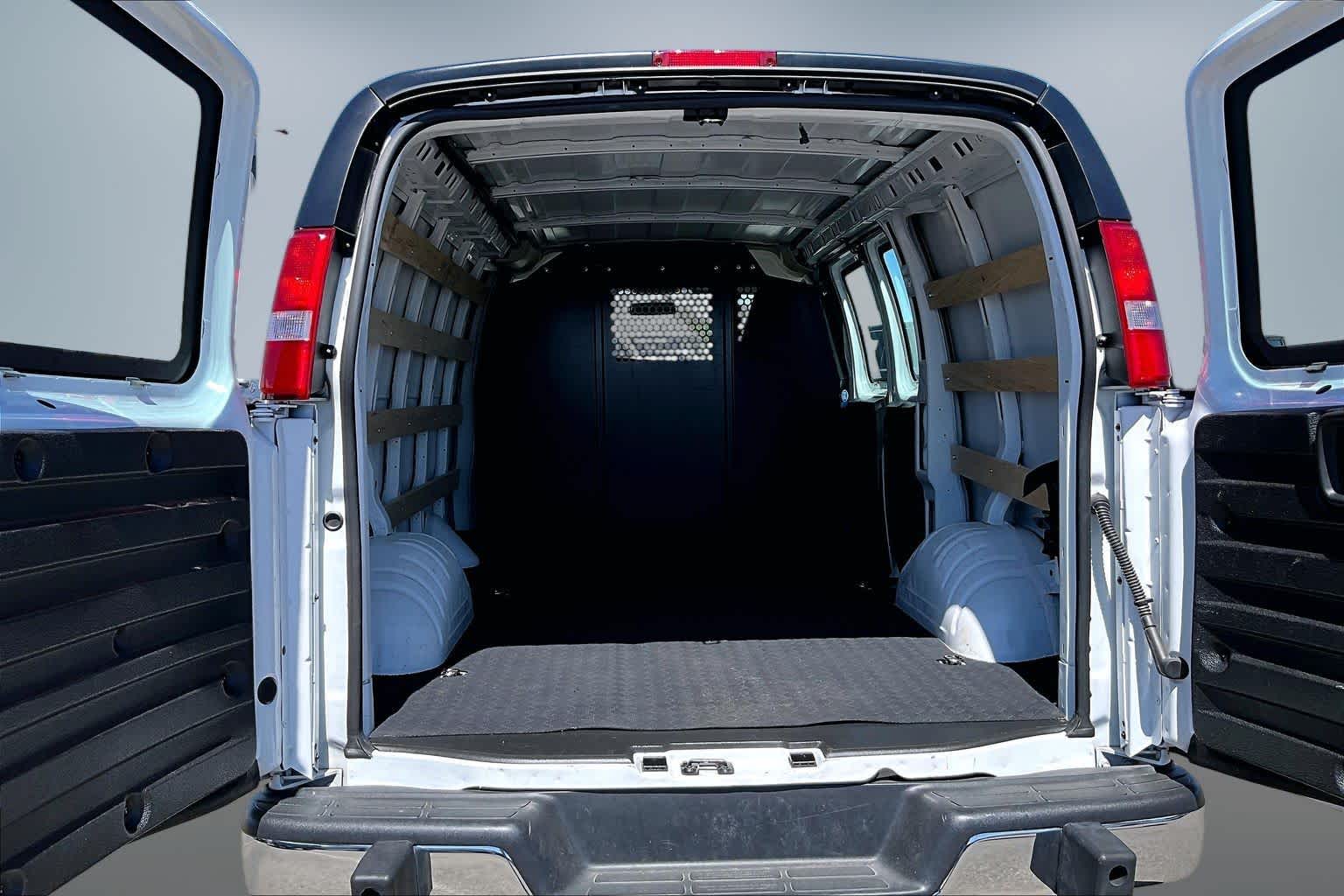 Thumbnail: 2025 Chevrolet Express - 14