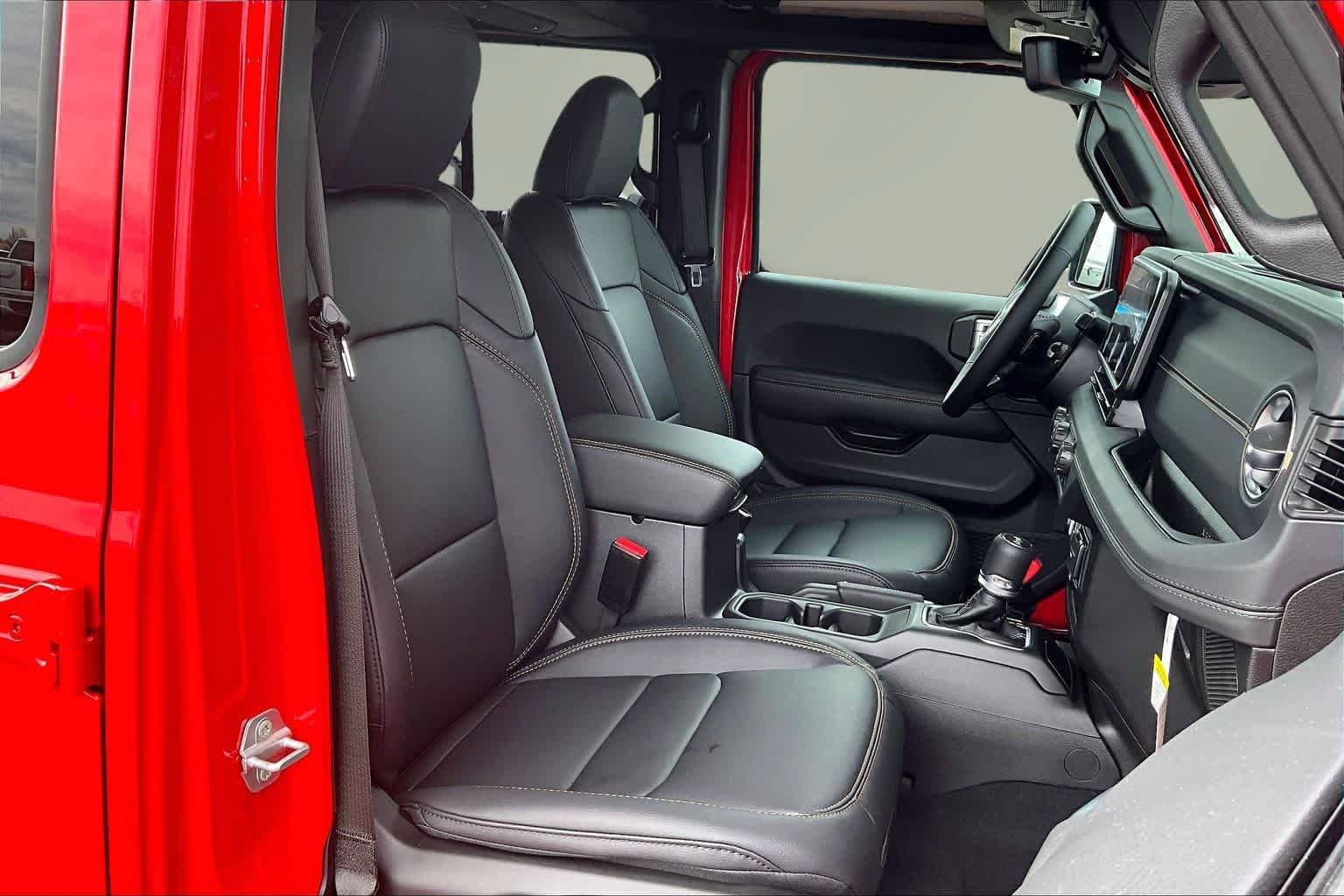 Thumbnail: 2026 Jeep Wrangler - 14