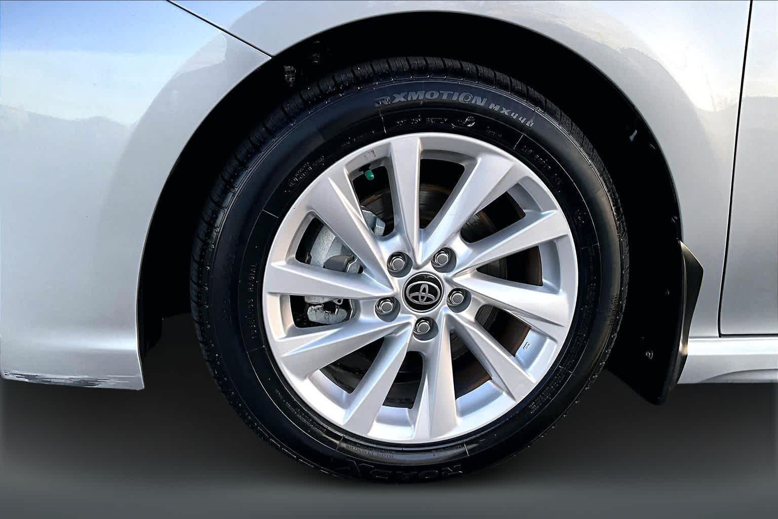 Thumbnail: 2023 Toyota Camry - 8