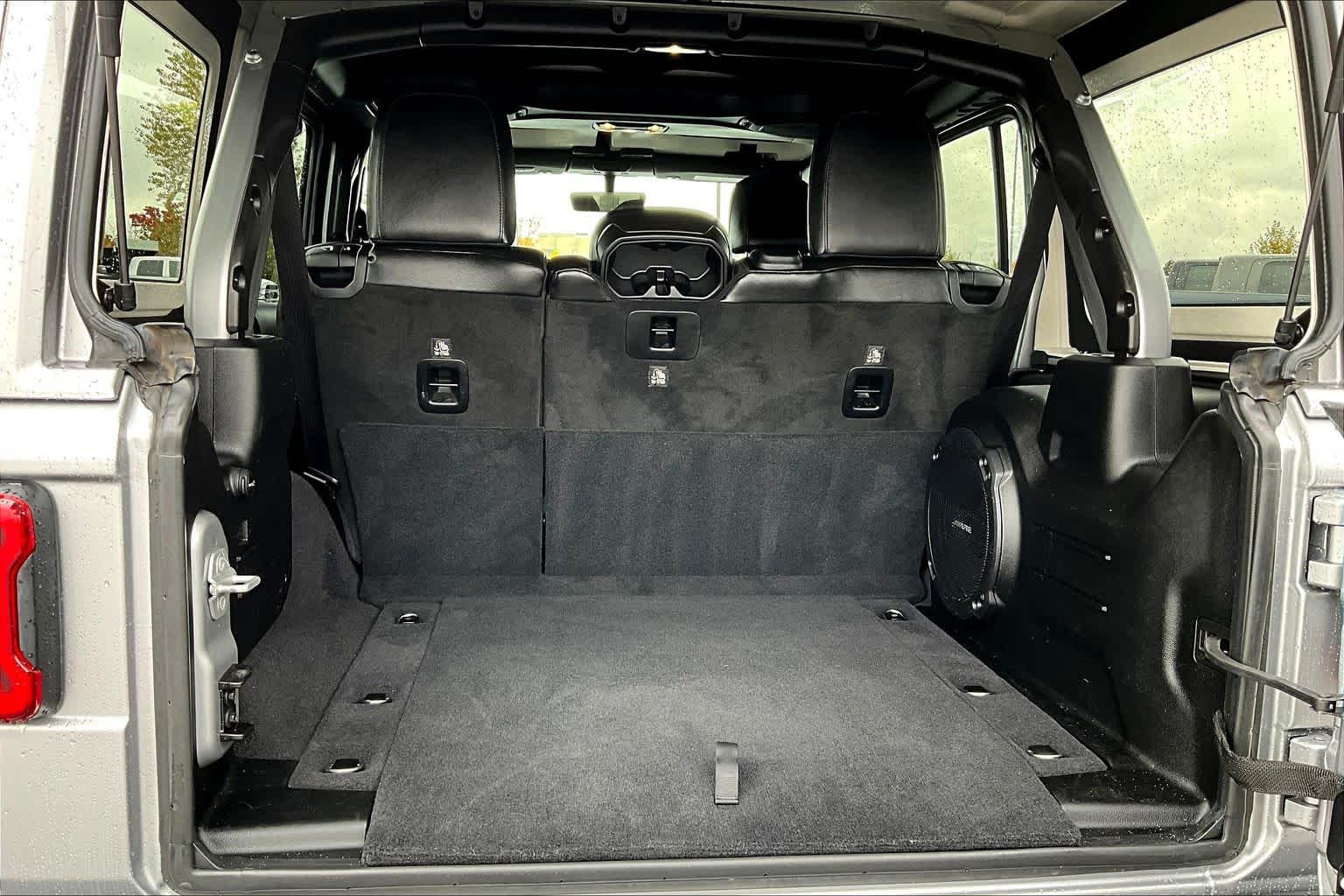 Thumbnail: 2019 Jeep Wrangler - 17