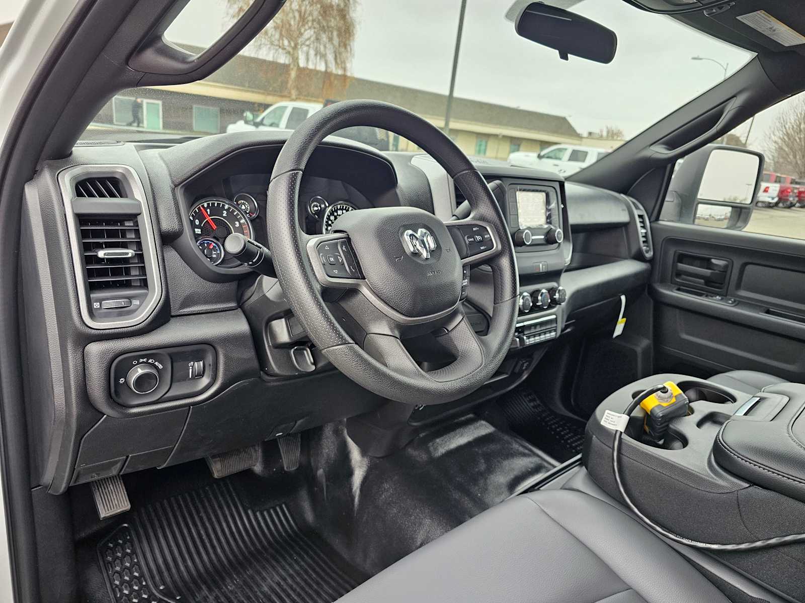 2024 Ram 5500 Tradesman photo 2