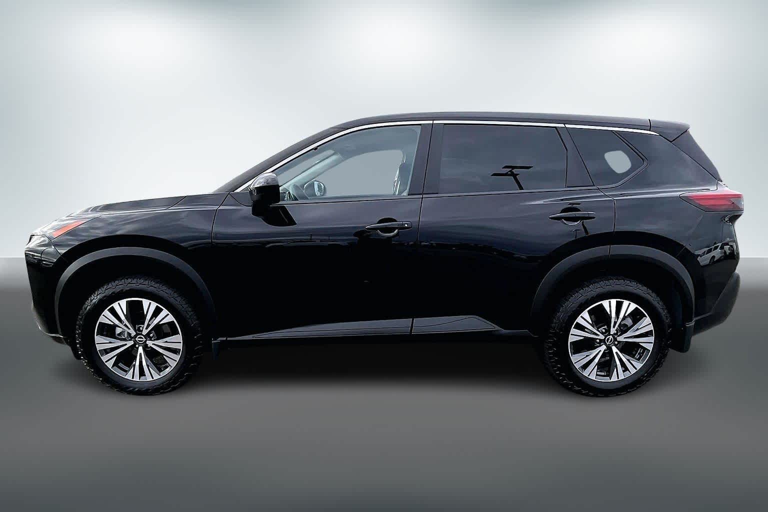Thumbnail: 2023 Nissan Rogue - 3