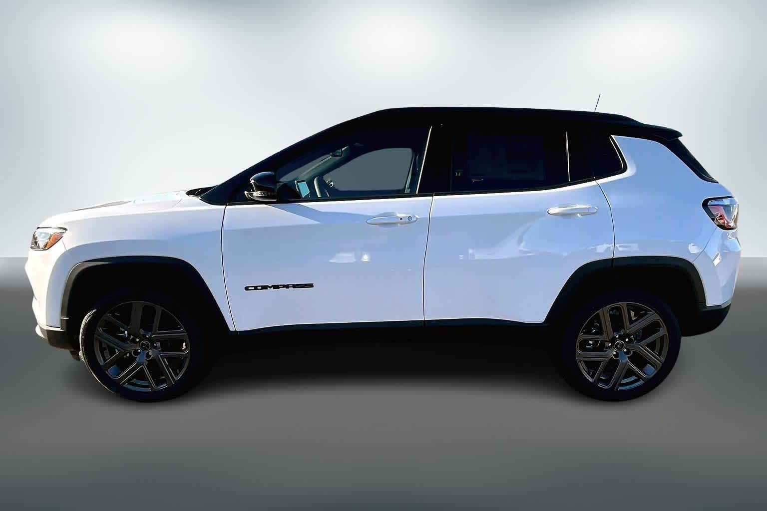 Thumbnail: 2026 Jeep Compass - 3