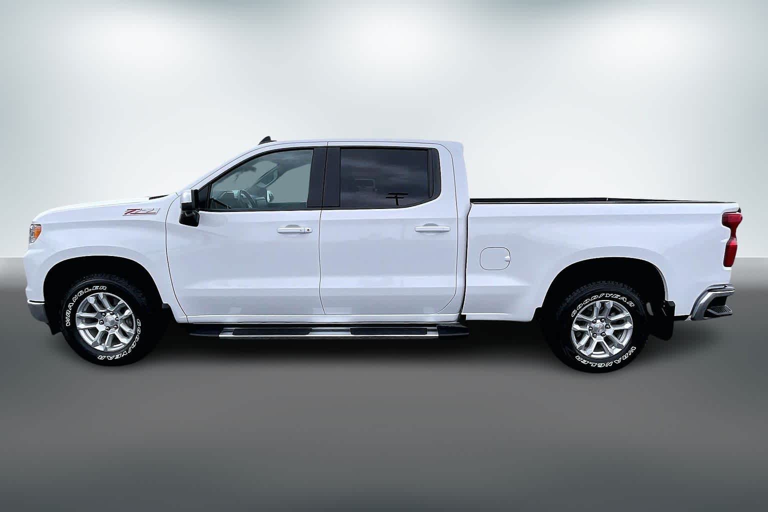 Thumbnail: 2024 Chevrolet Silverado 1500 - 3