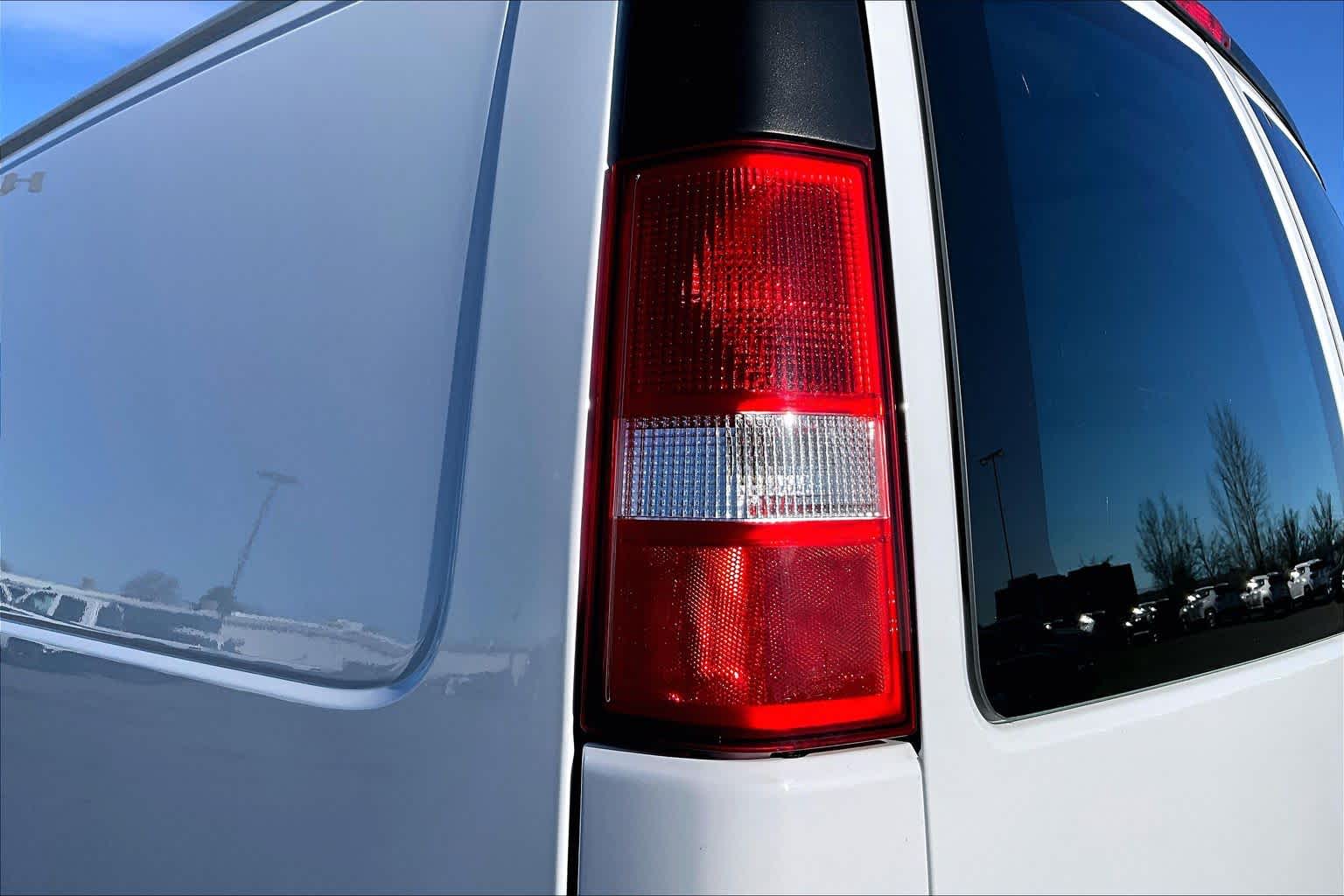 Thumbnail: 2024 Chevrolet Express - 27