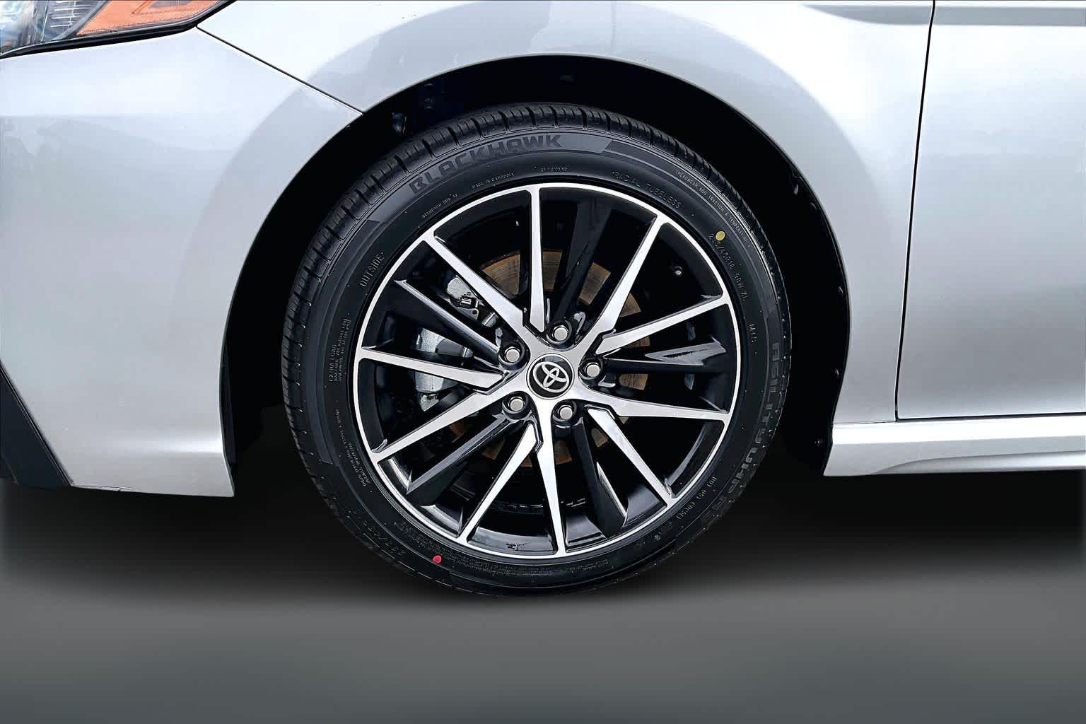 Thumbnail: 2023 Toyota Camry - 8