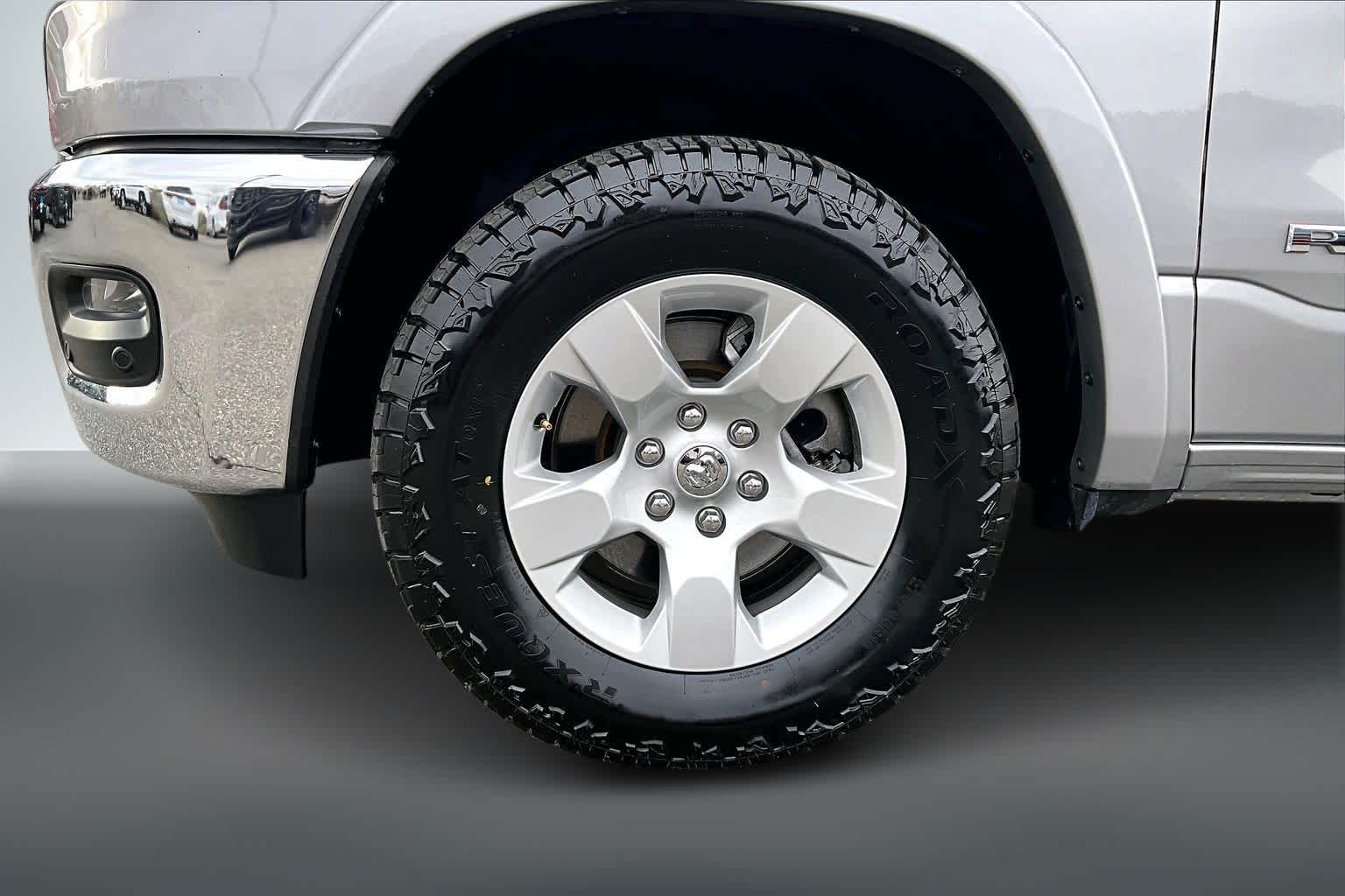 Thumbnail: 2025 RAM 1500 - 8