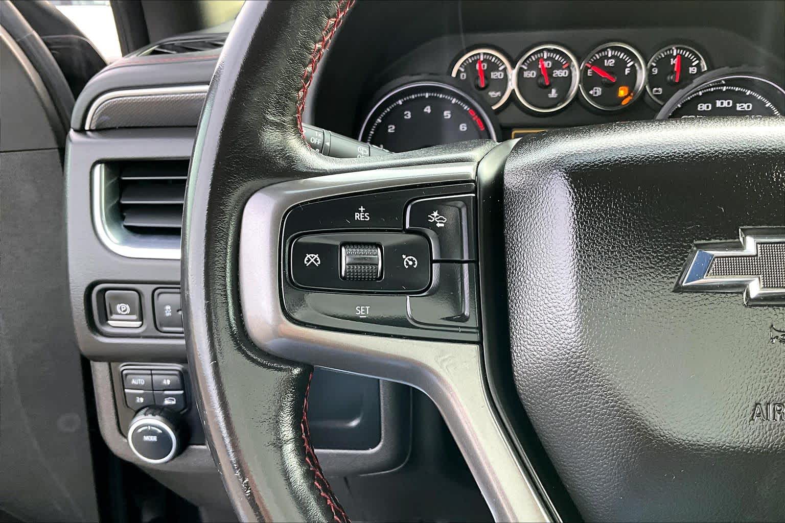 Thumbnail: 2021 Chevrolet Suburban - 24