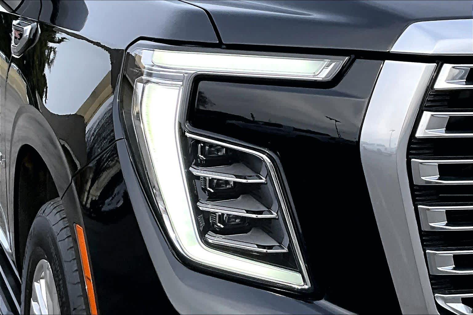 Thumbnail: 2025 GMC Yukon - 32