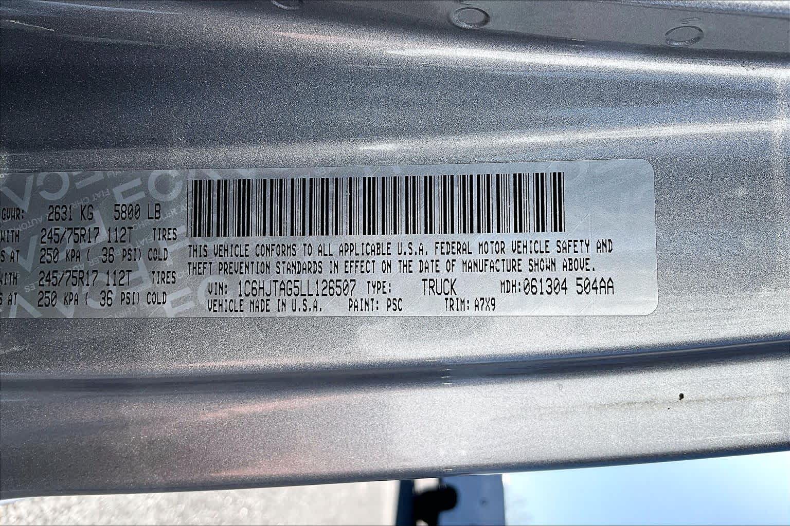 Thumbnail: 2020 Jeep Gladiator - 20