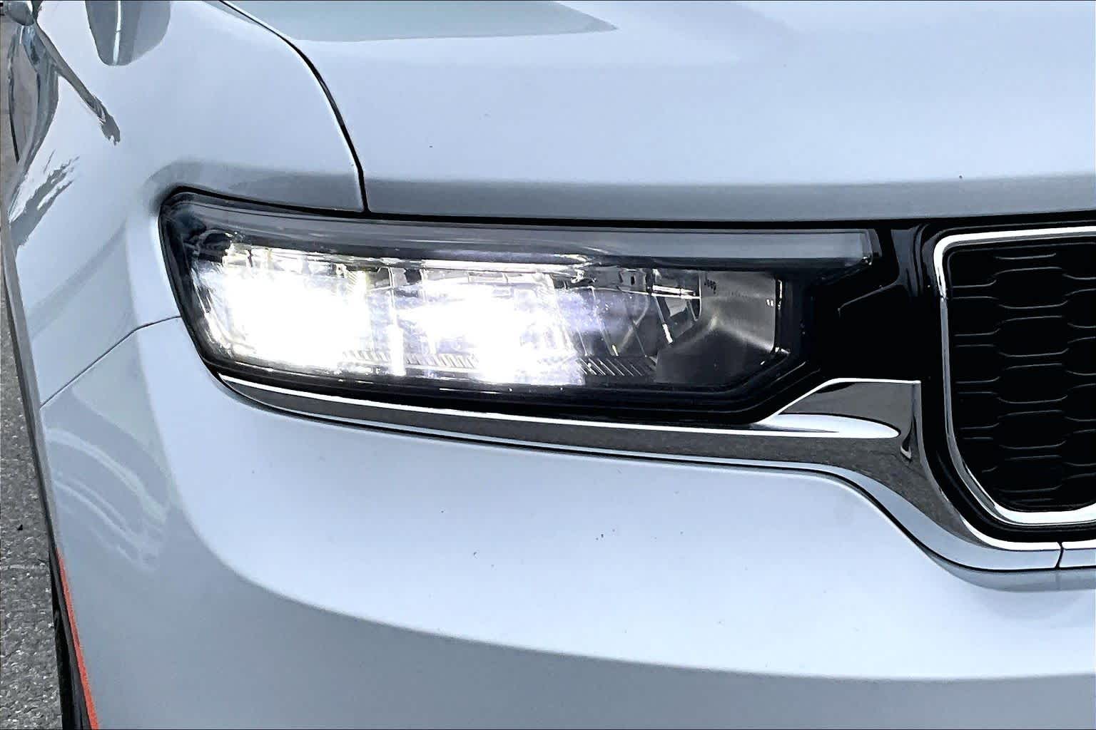 Thumbnail: 2024 Jeep Grand Cherokee L - 32