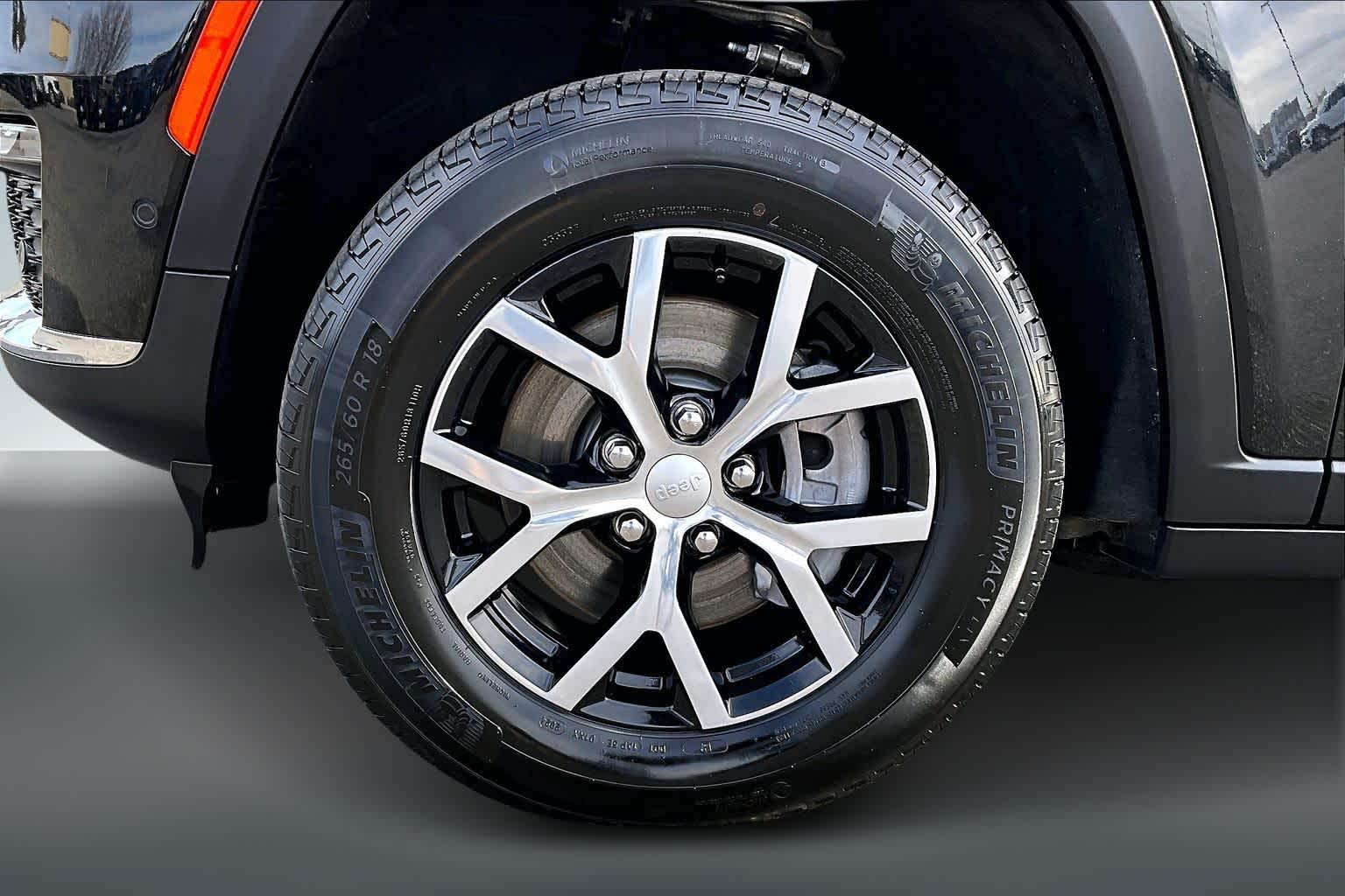 Thumbnail: 2024 Jeep Grand Cherokee L - 8