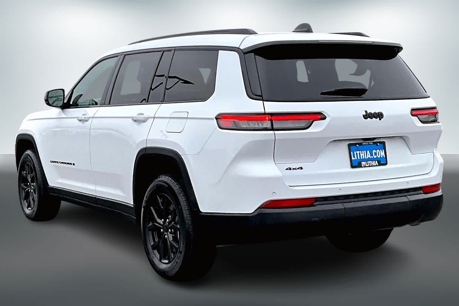Thumbnail: 2024 Jeep Grand Cherokee L - 4