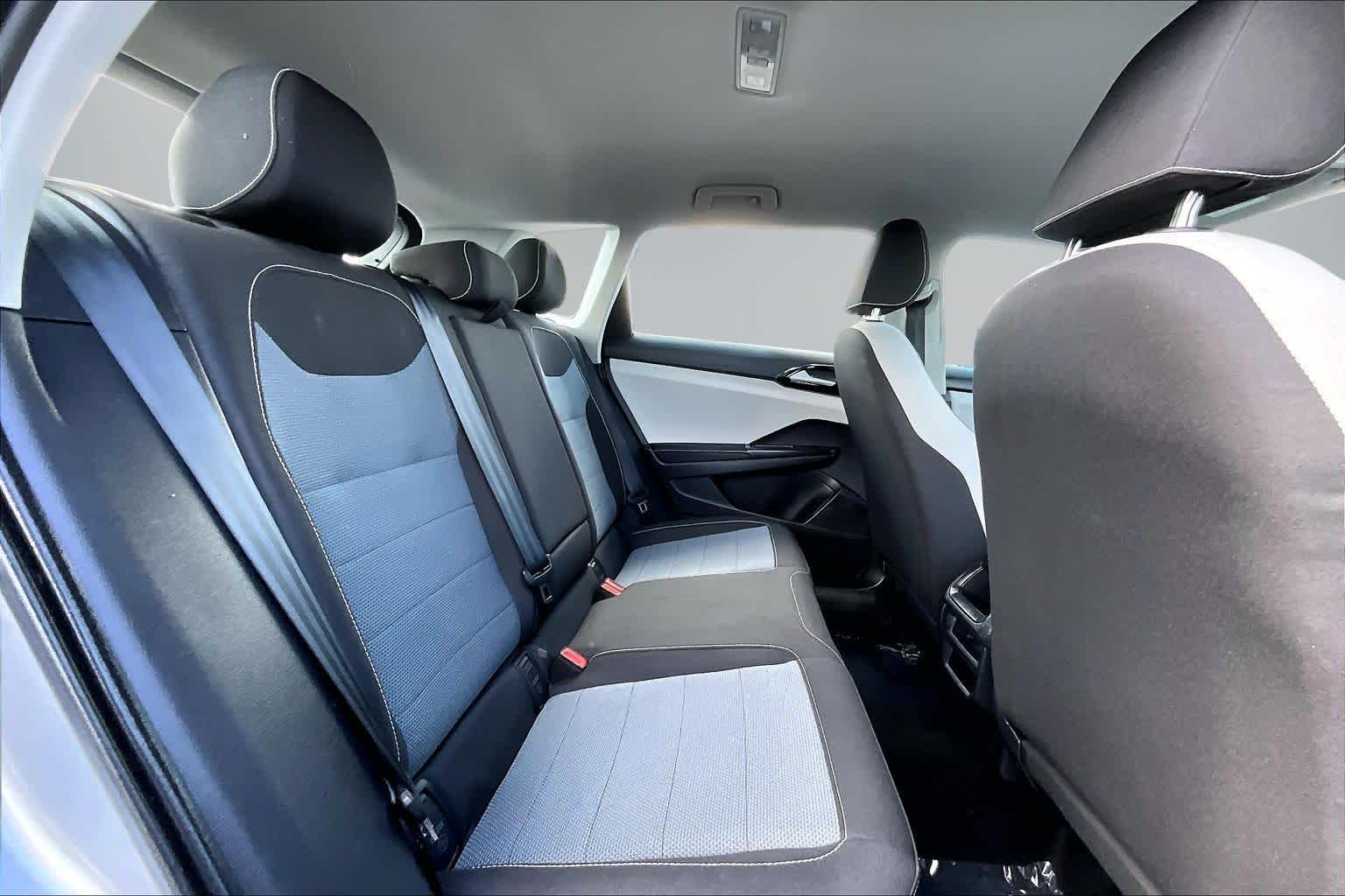 Thumbnail: 2025 Volkswagen Taos - 30