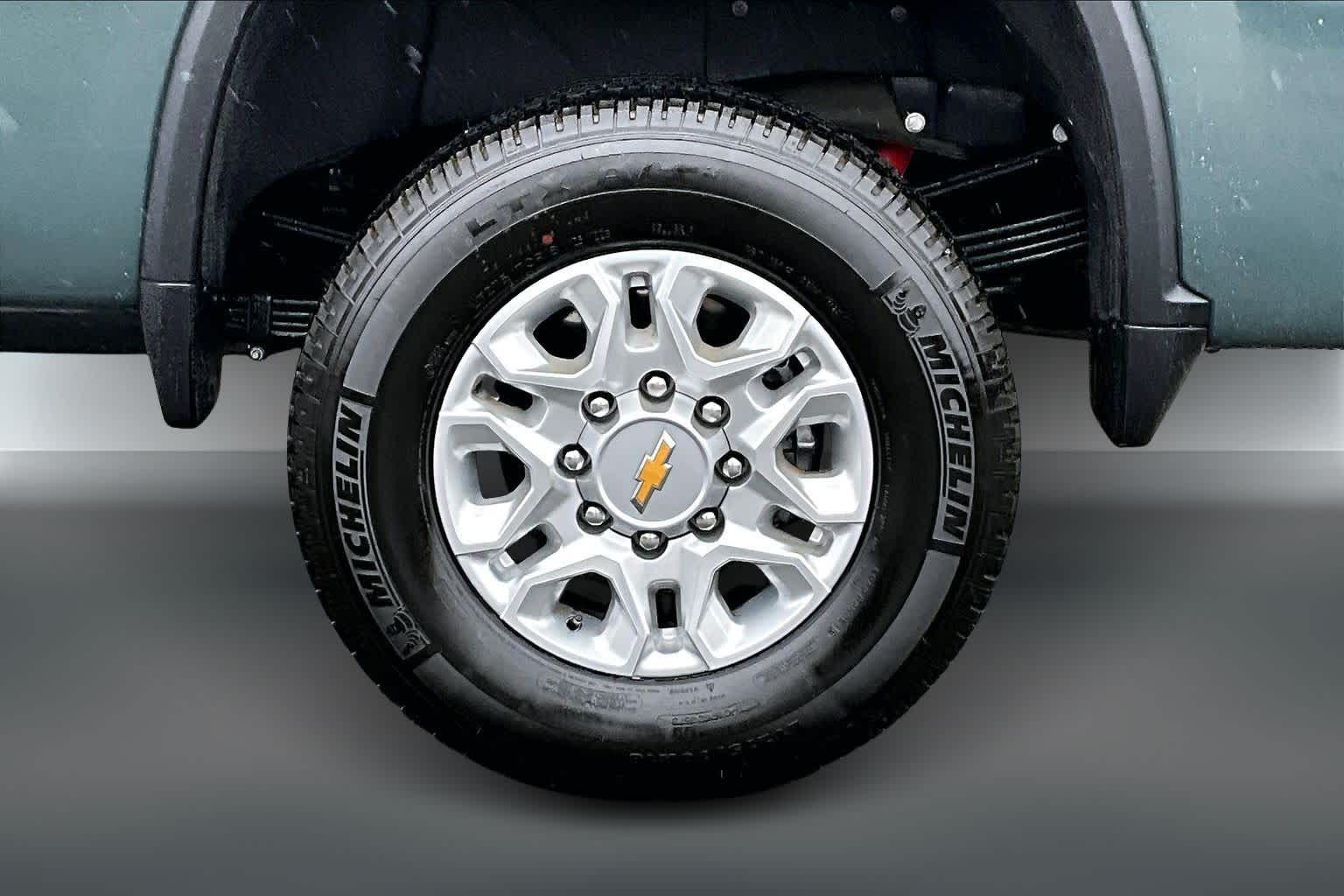 Thumbnail: 2025 Chevrolet Silverado 3500 - 32