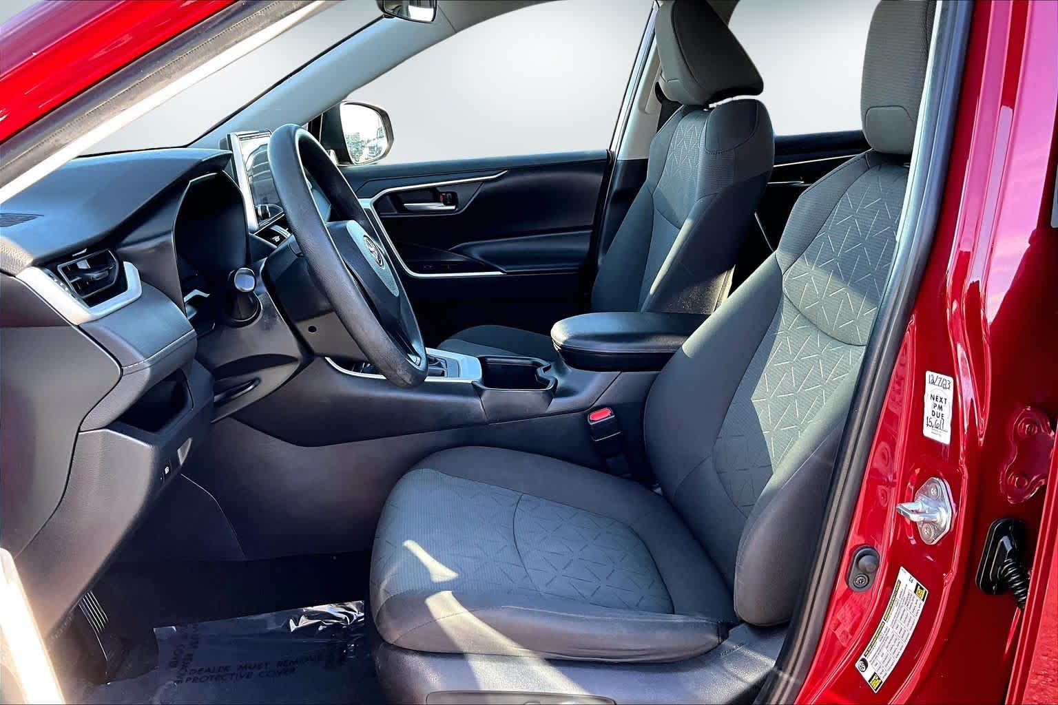 Thumbnail: 2023 Toyota RAV4 - 11