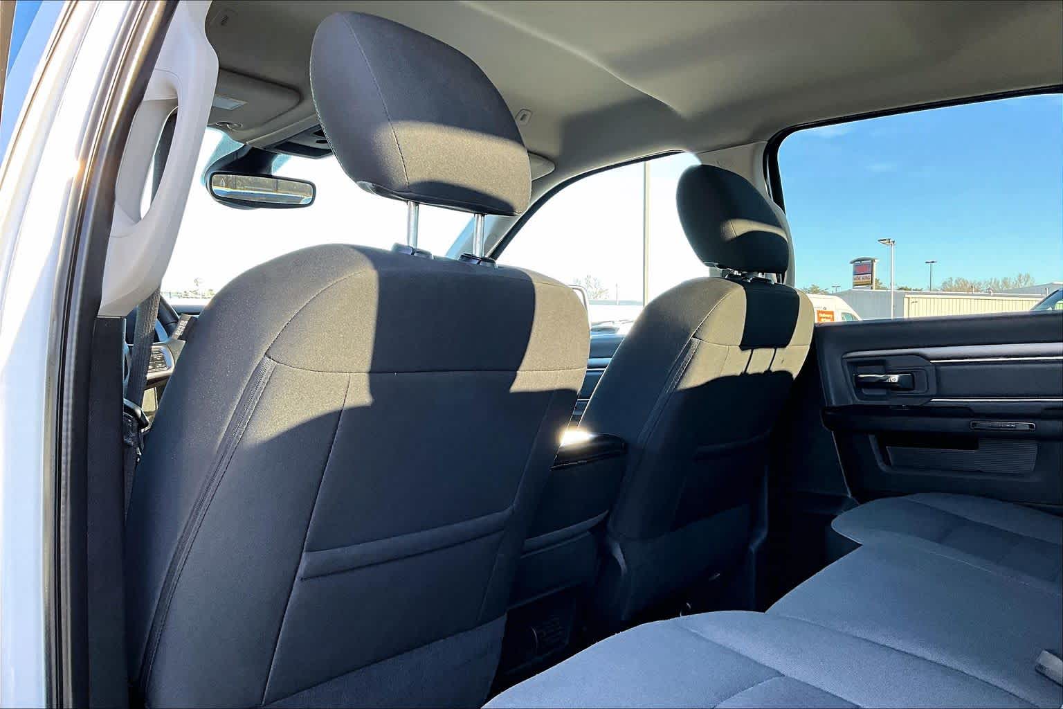 Thumbnail: 2022 RAM 1500 Classic - 12