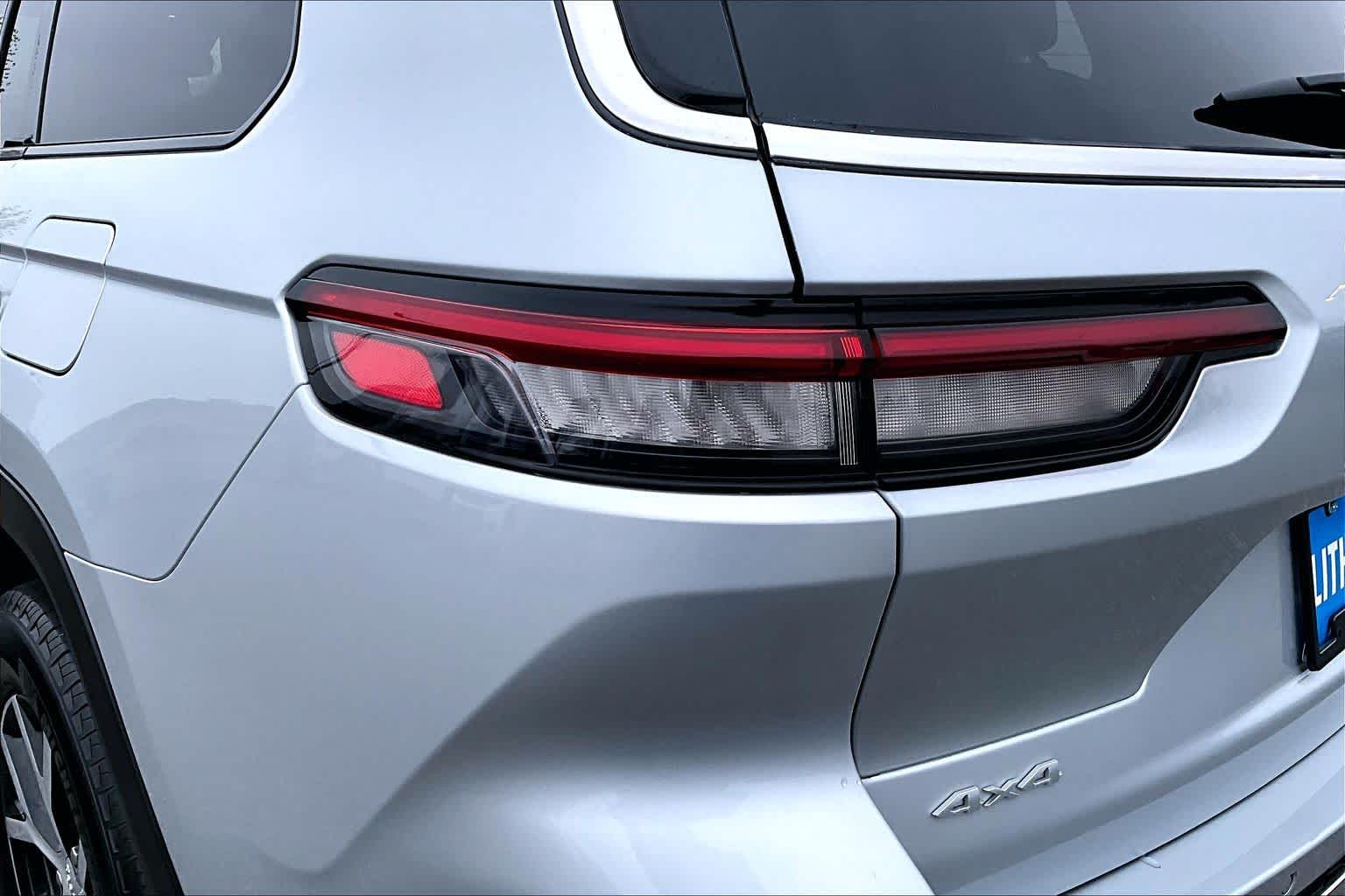 Thumbnail: 2024 Jeep Grand Cherokee L - 33