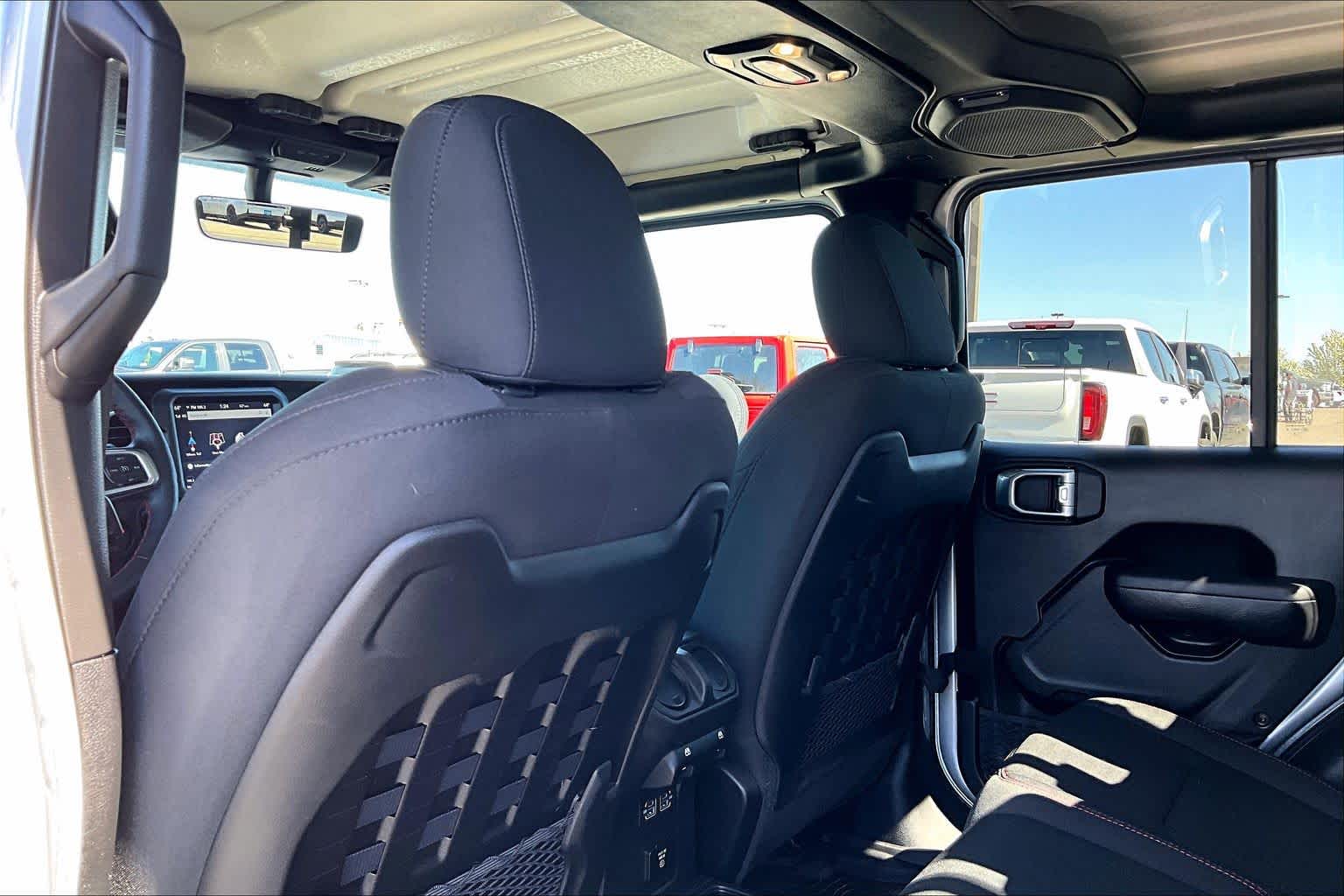 Thumbnail: 2022 Jeep Gladiator - 12