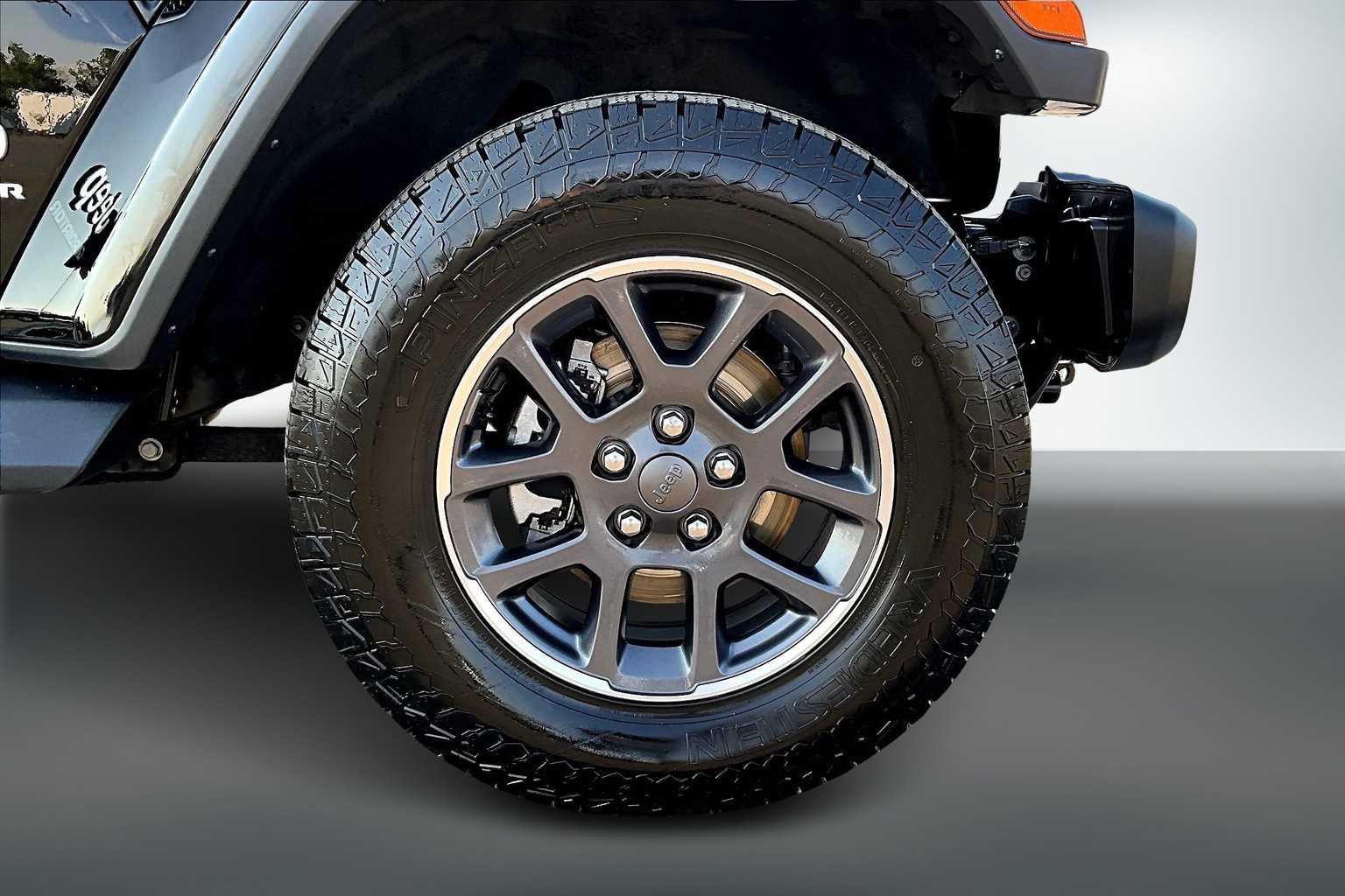 Thumbnail: 2020 Jeep Gladiator - 35