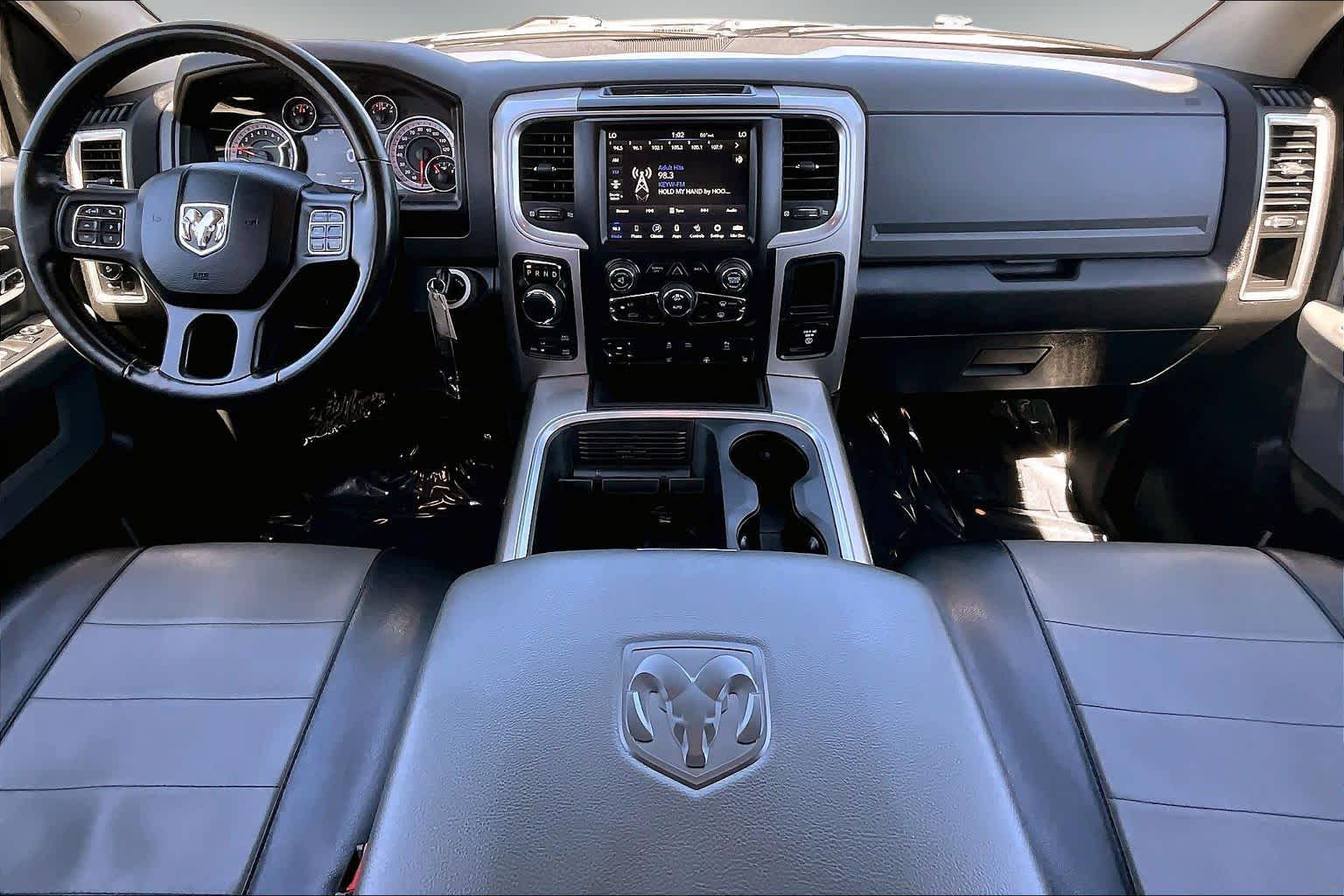 Thumbnail: 2019 RAM 1500 Classic - 10