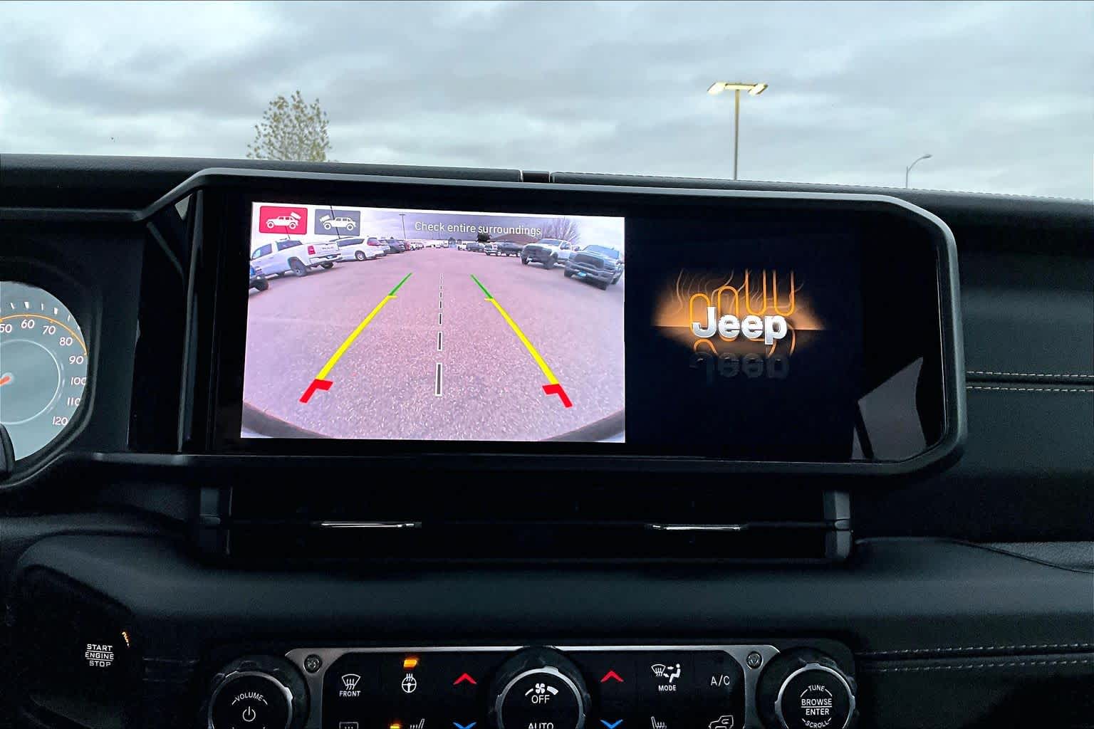 Thumbnail: 2024 Jeep Wrangler - 26