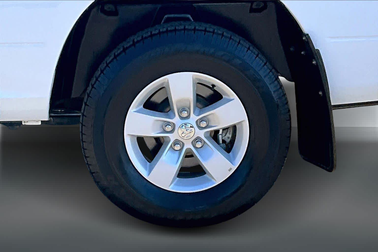 Thumbnail: 2022 RAM 1500 Classic - 33