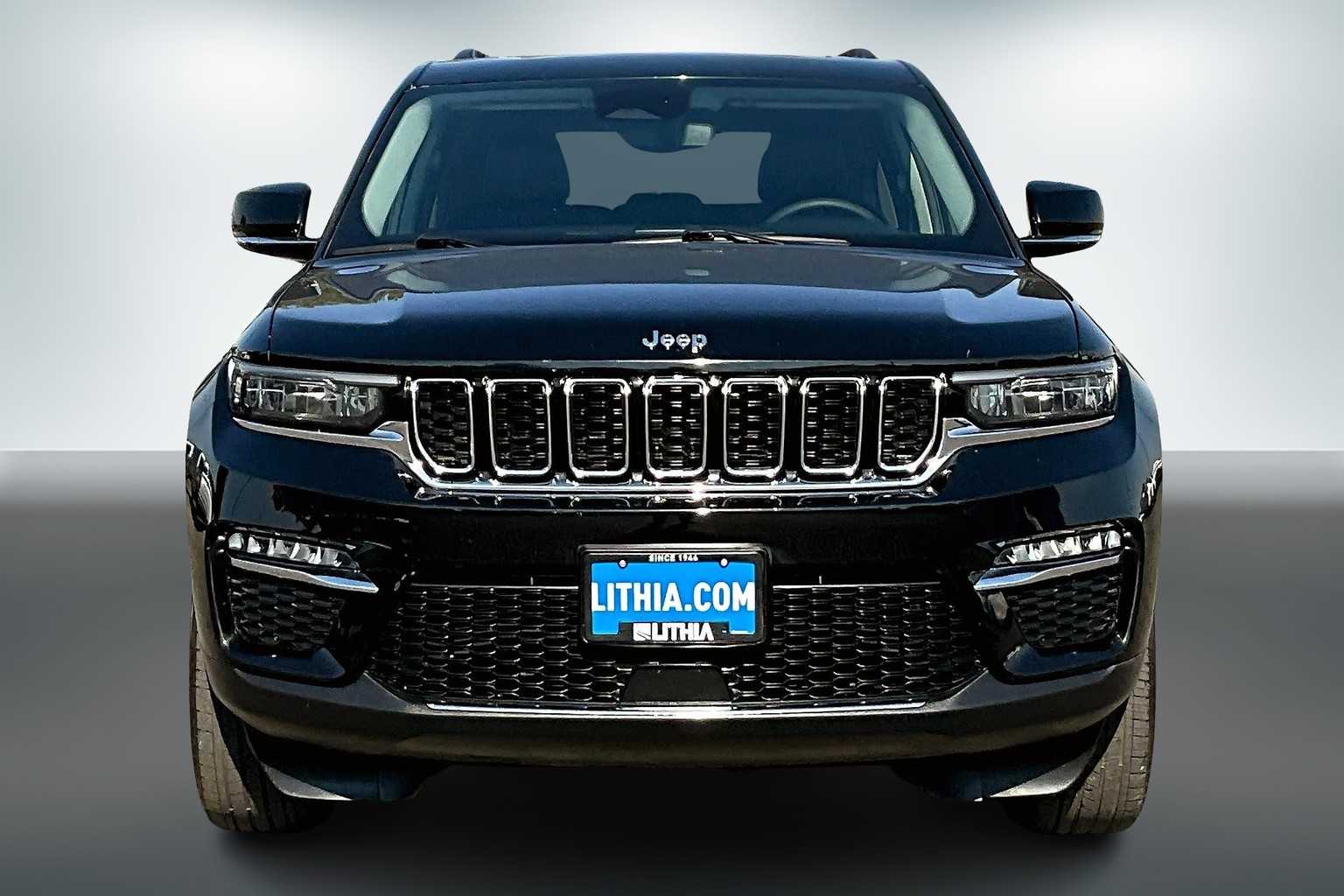 Thumbnail: 2023 Jeep Grand Cherokee - 6